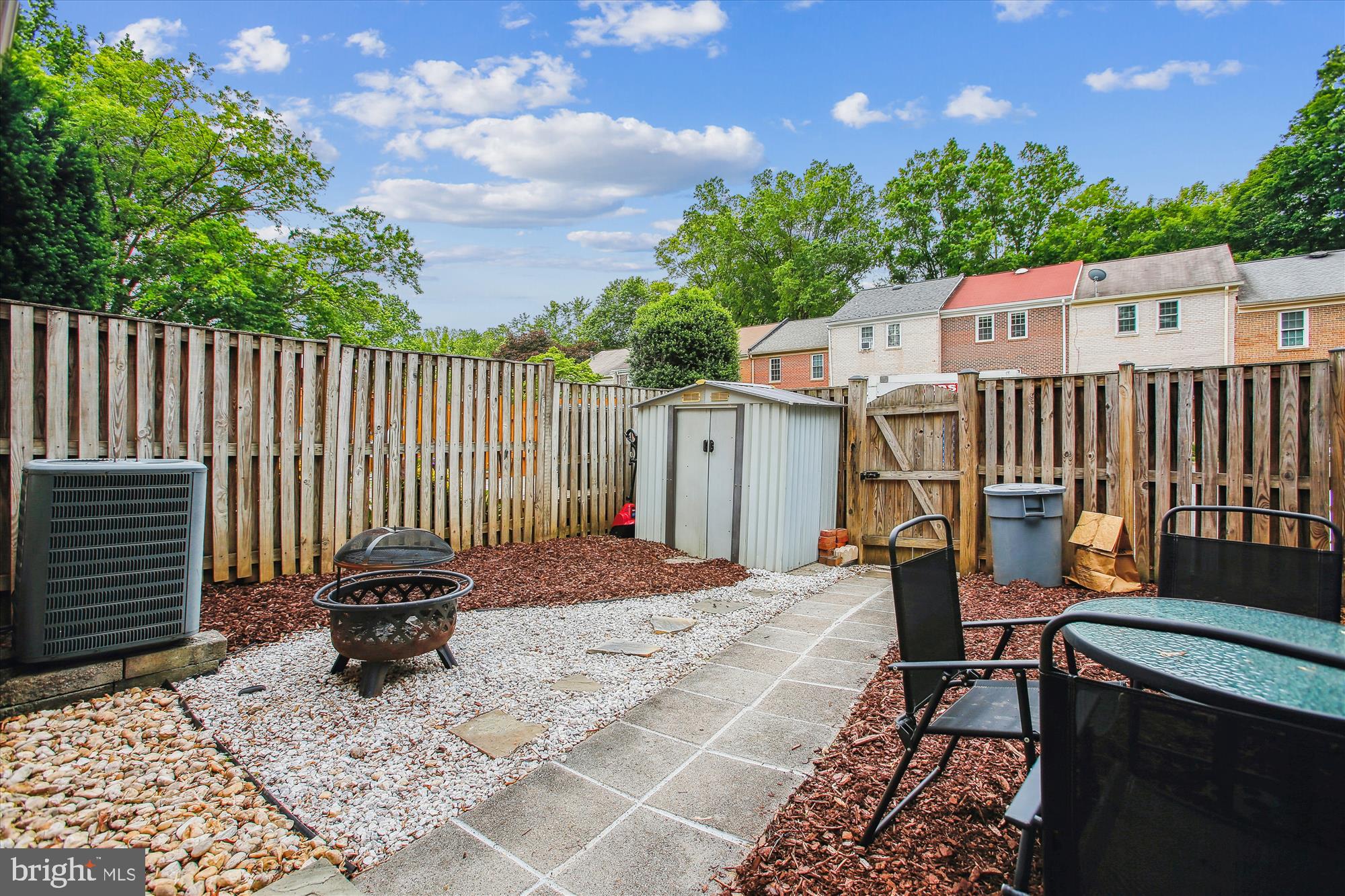 DEEPWOOD - Residential