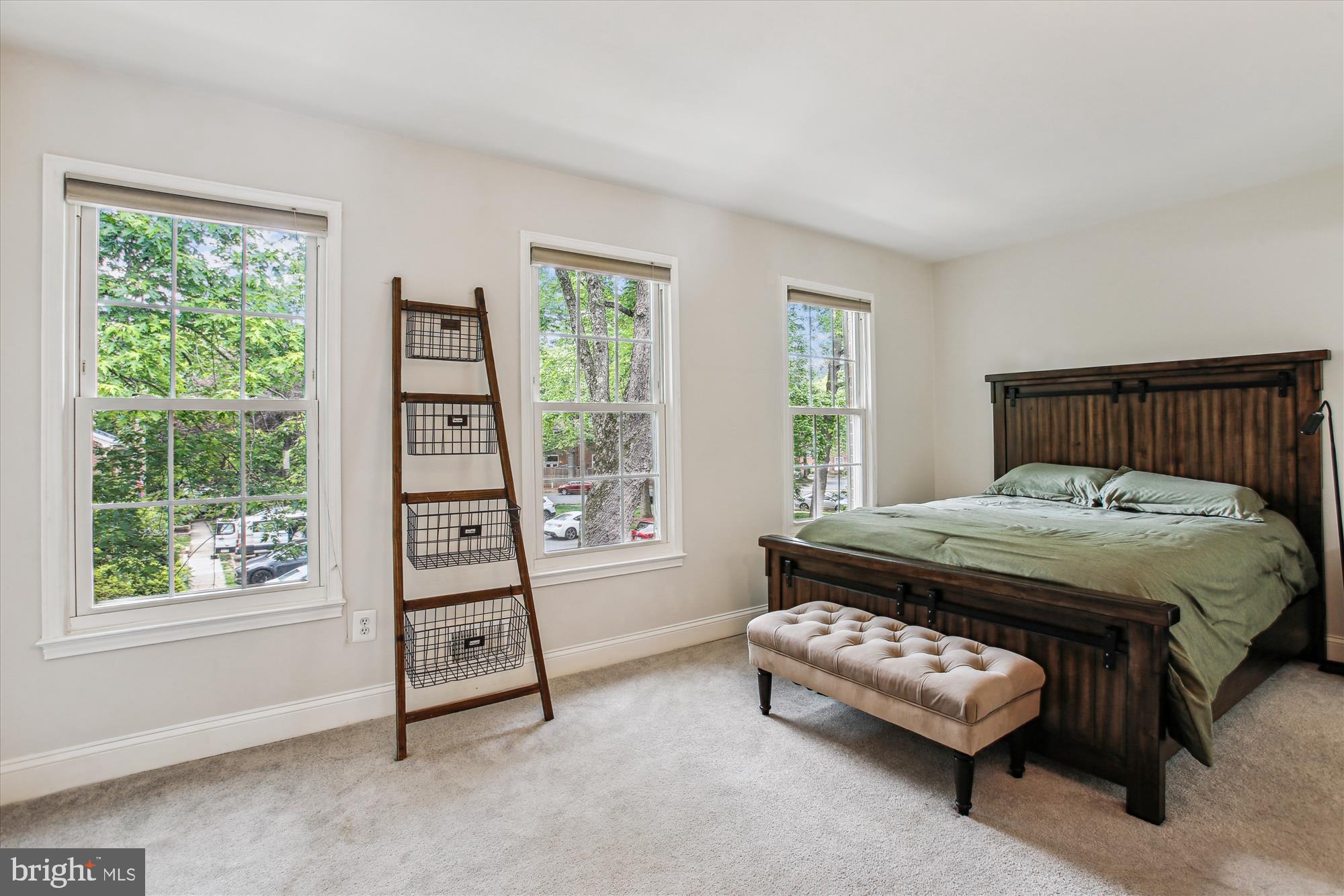 DEEPWOOD - Residential