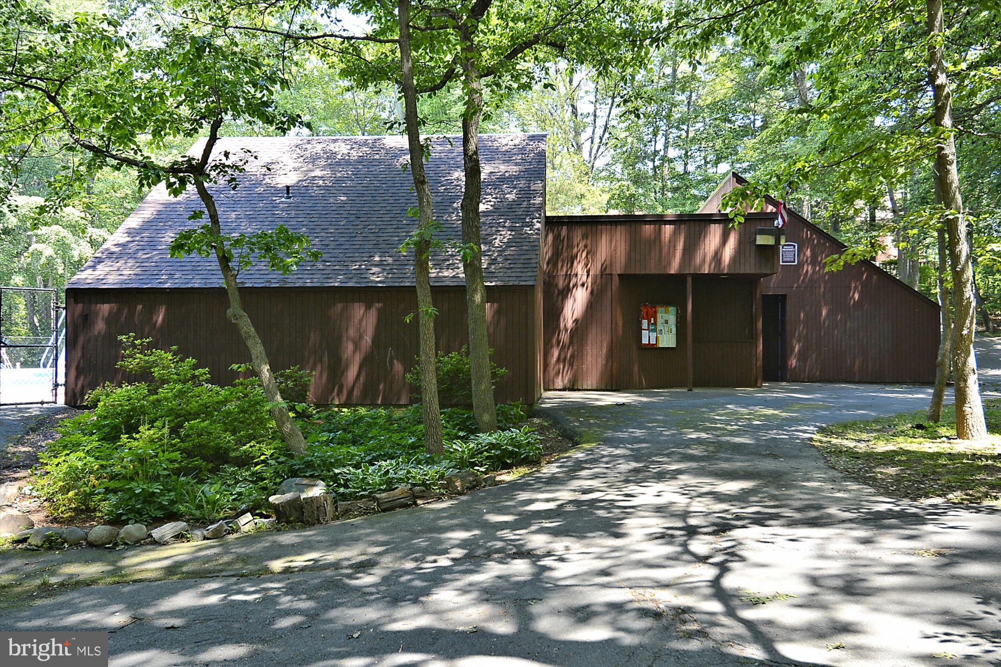 DEEPWOOD - Residential