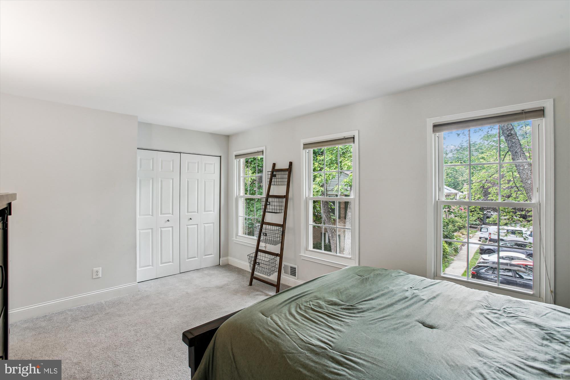 DEEPWOOD - Residential