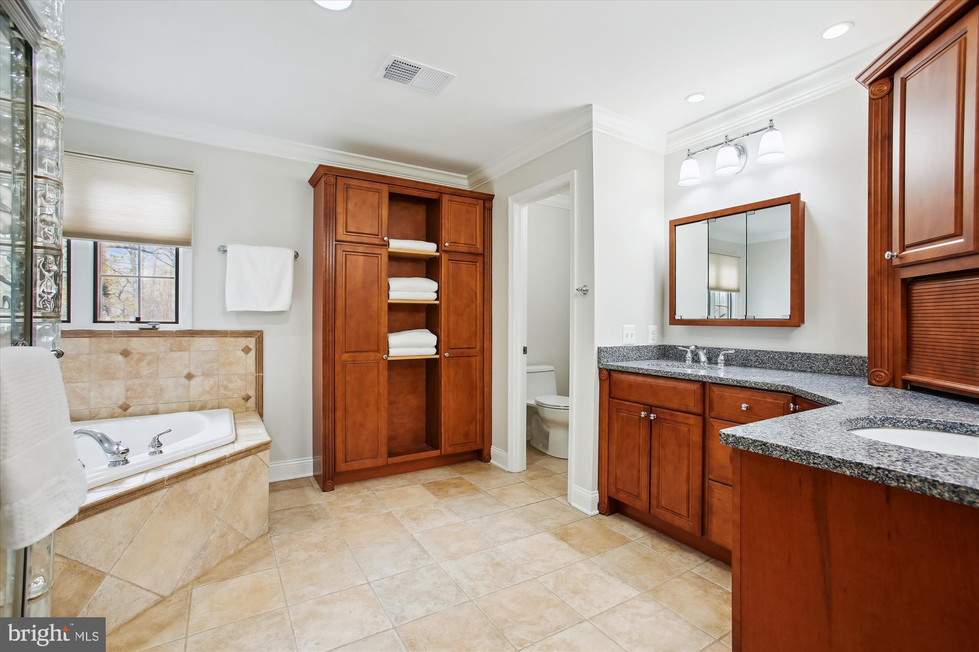 HAMDEN VALE - Residential