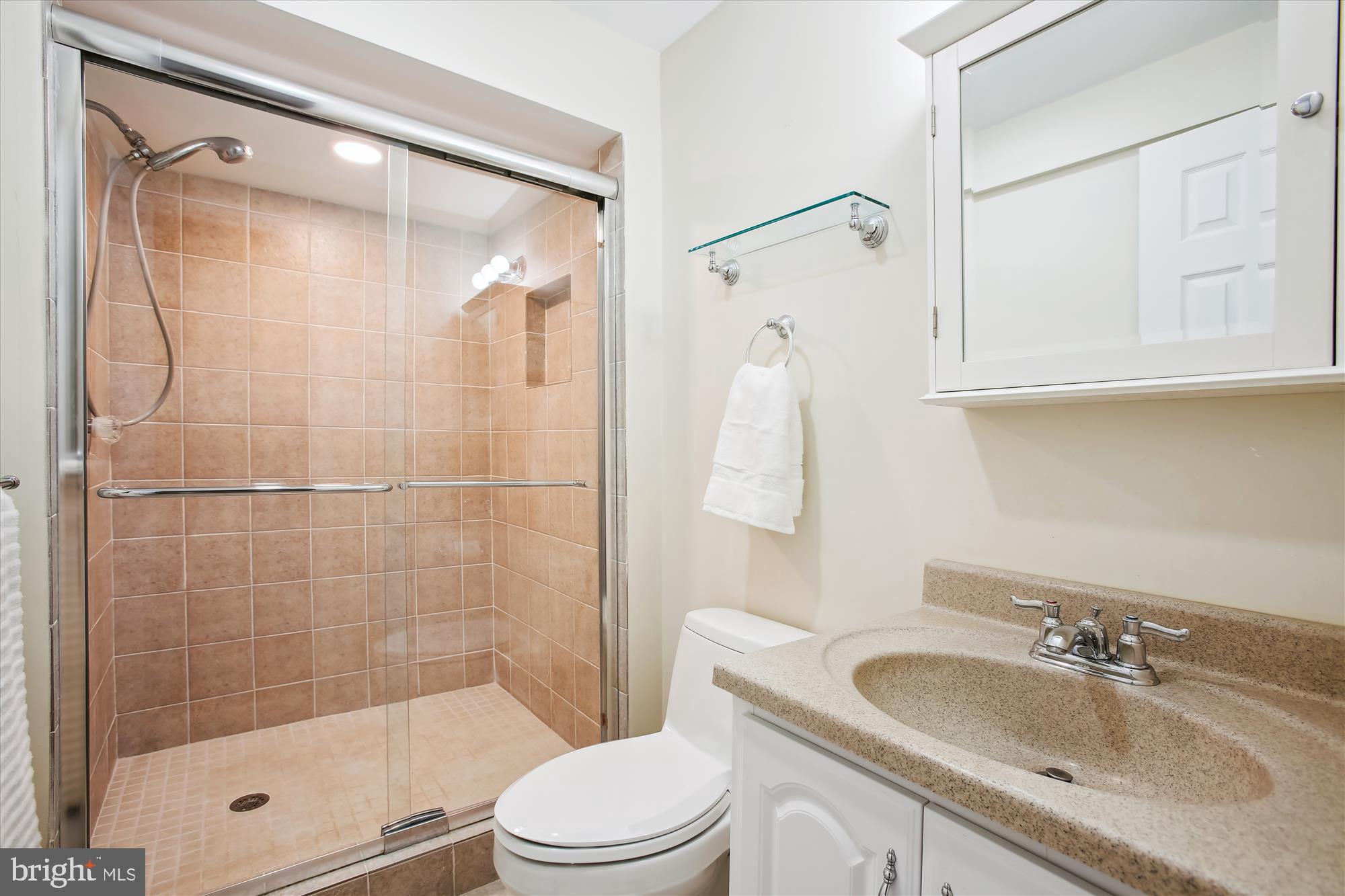 HAMDEN VALE - Residential