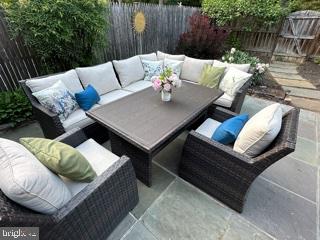 TOWNES OF MOOREFIELD - Residential