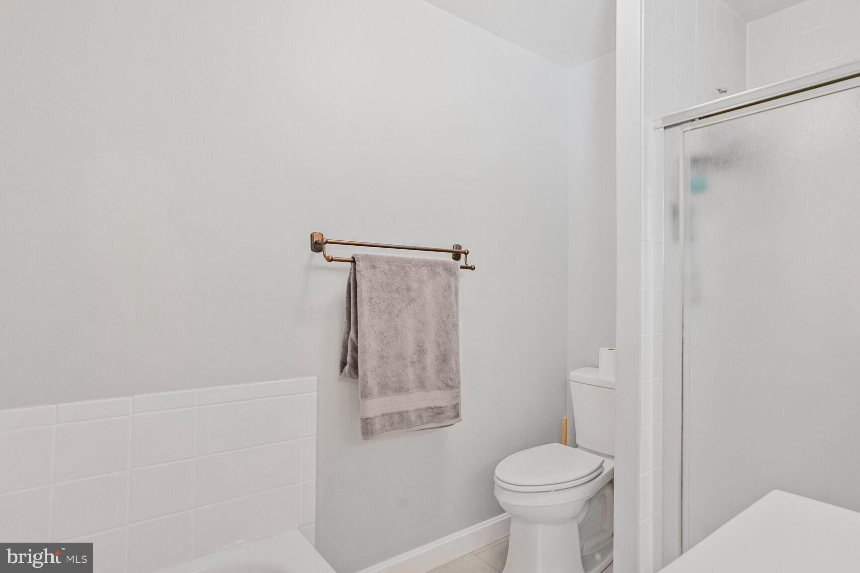 TOWNES OF MOOREFIELD - Residential