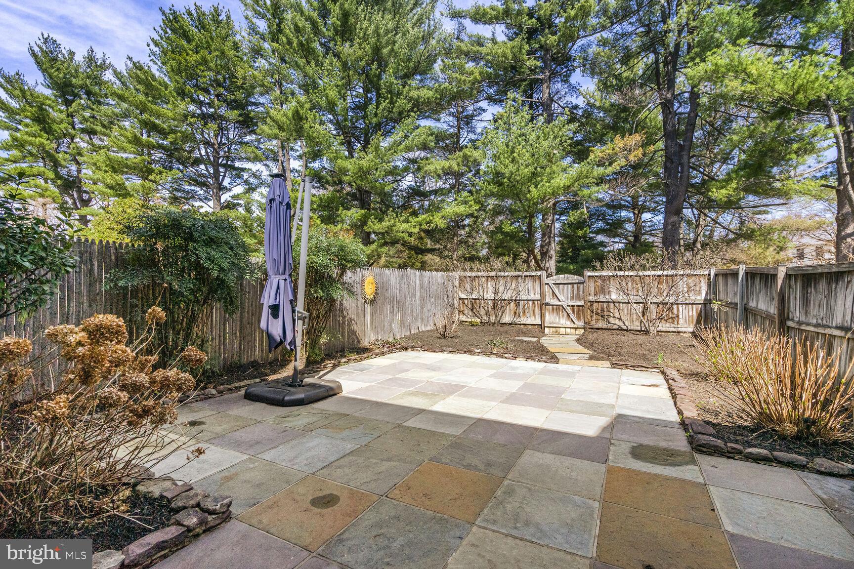 TOWNES OF MOOREFIELD - Residential