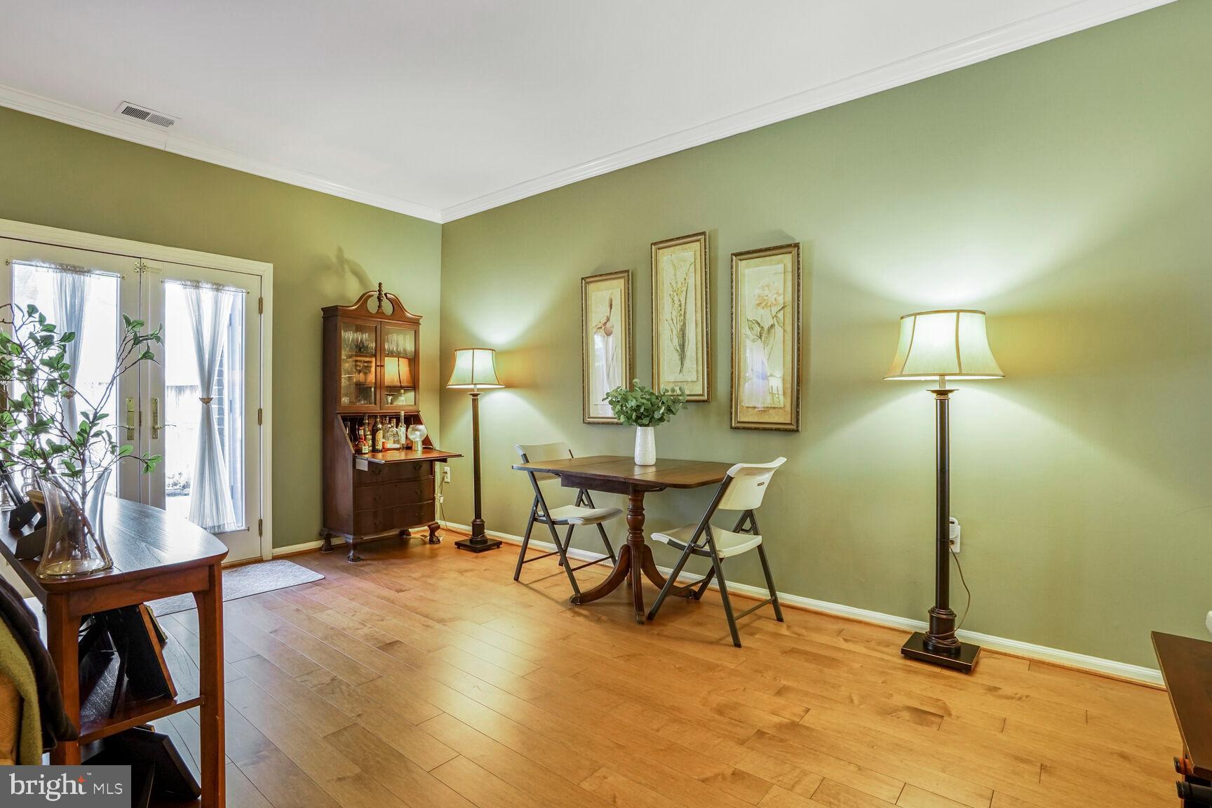 TOWNES OF MOOREFIELD - Residential