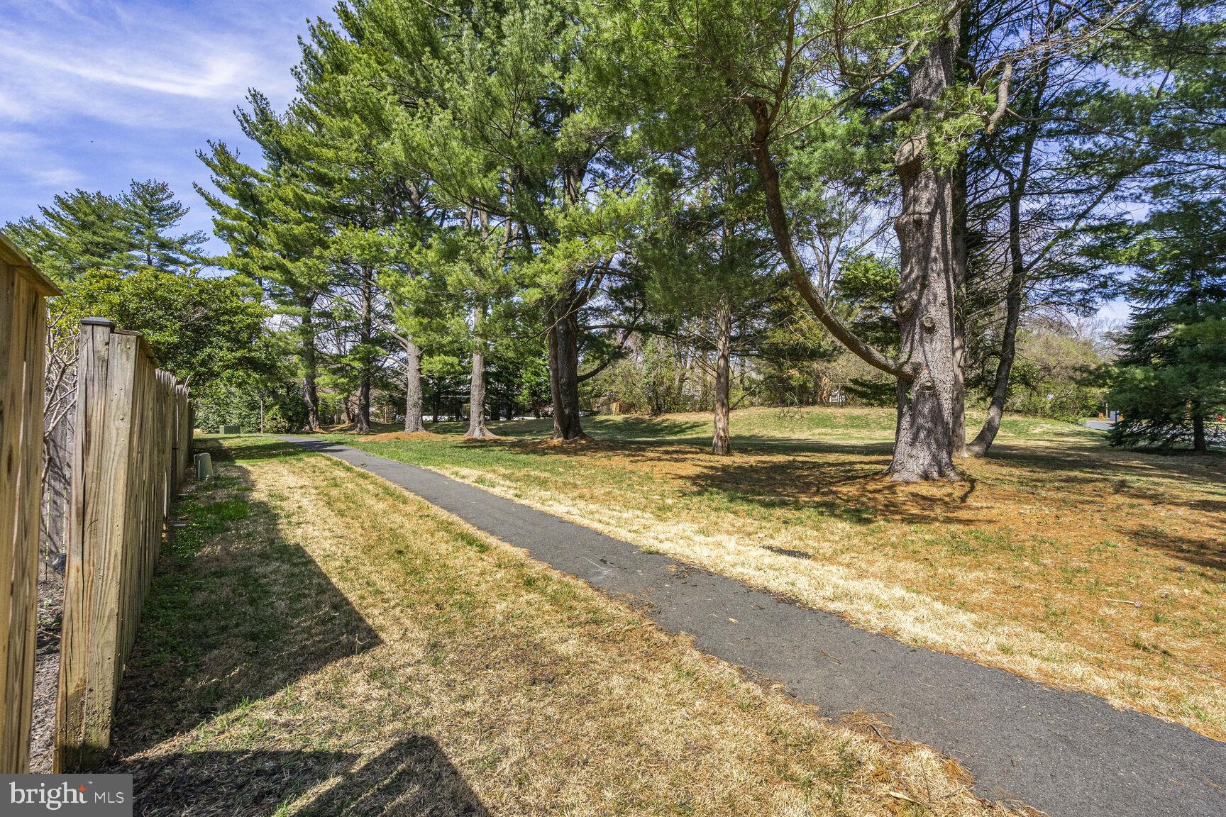 TOWNES OF MOOREFIELD - Residential