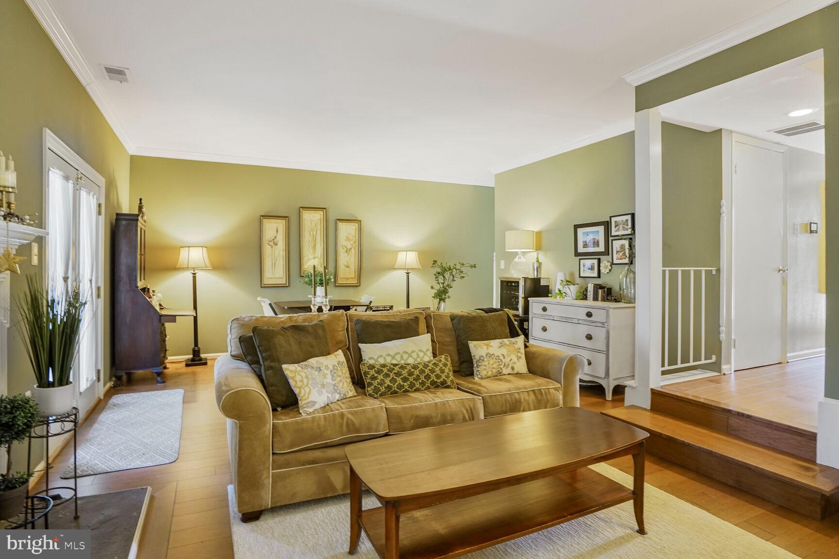 TOWNES OF MOOREFIELD - Residential