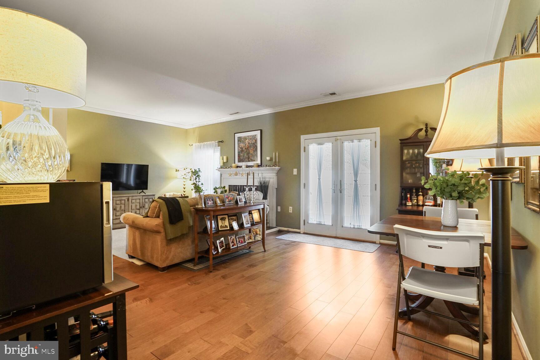 TOWNES OF MOOREFIELD - Residential