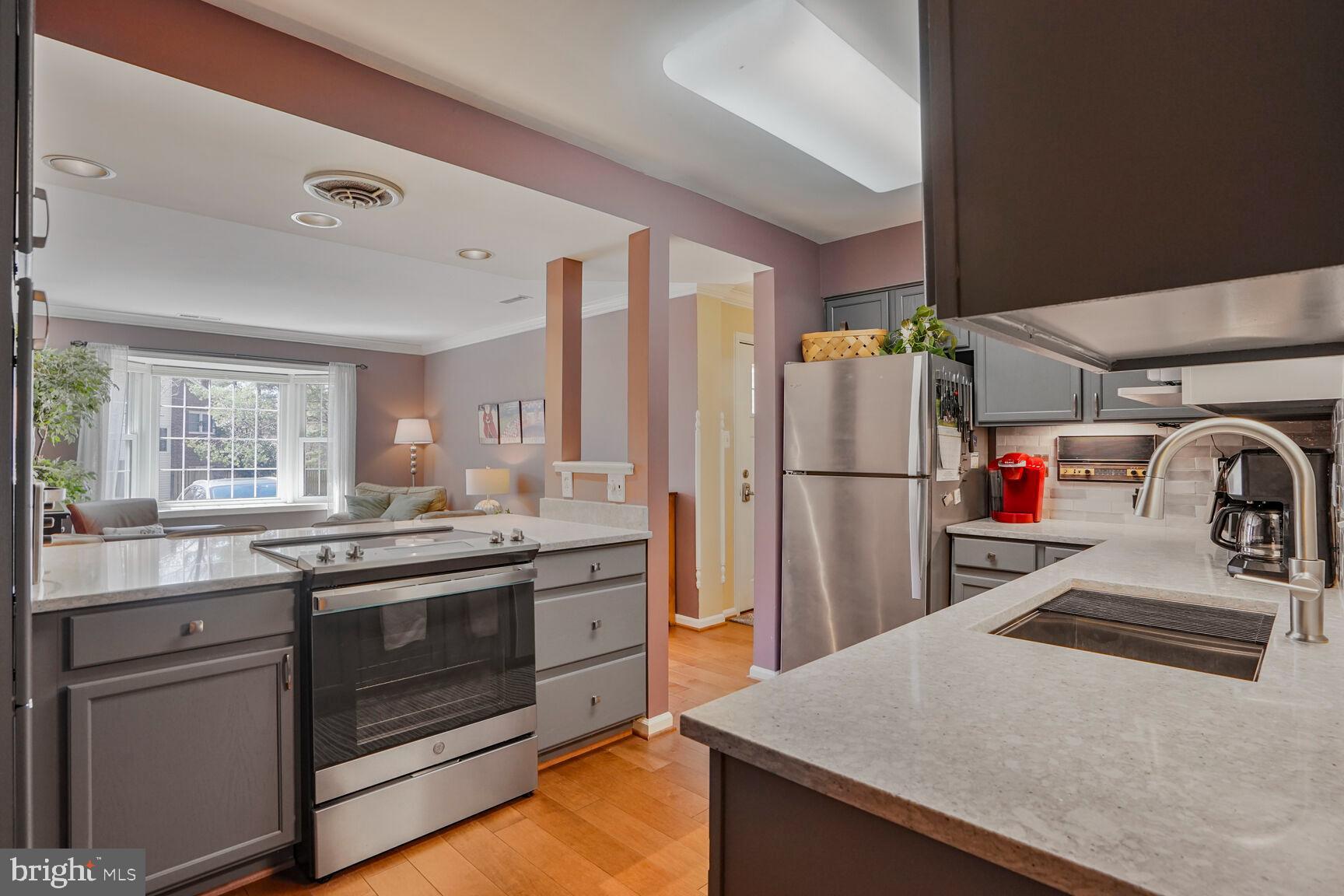 TOWNES OF MOOREFIELD - Residential