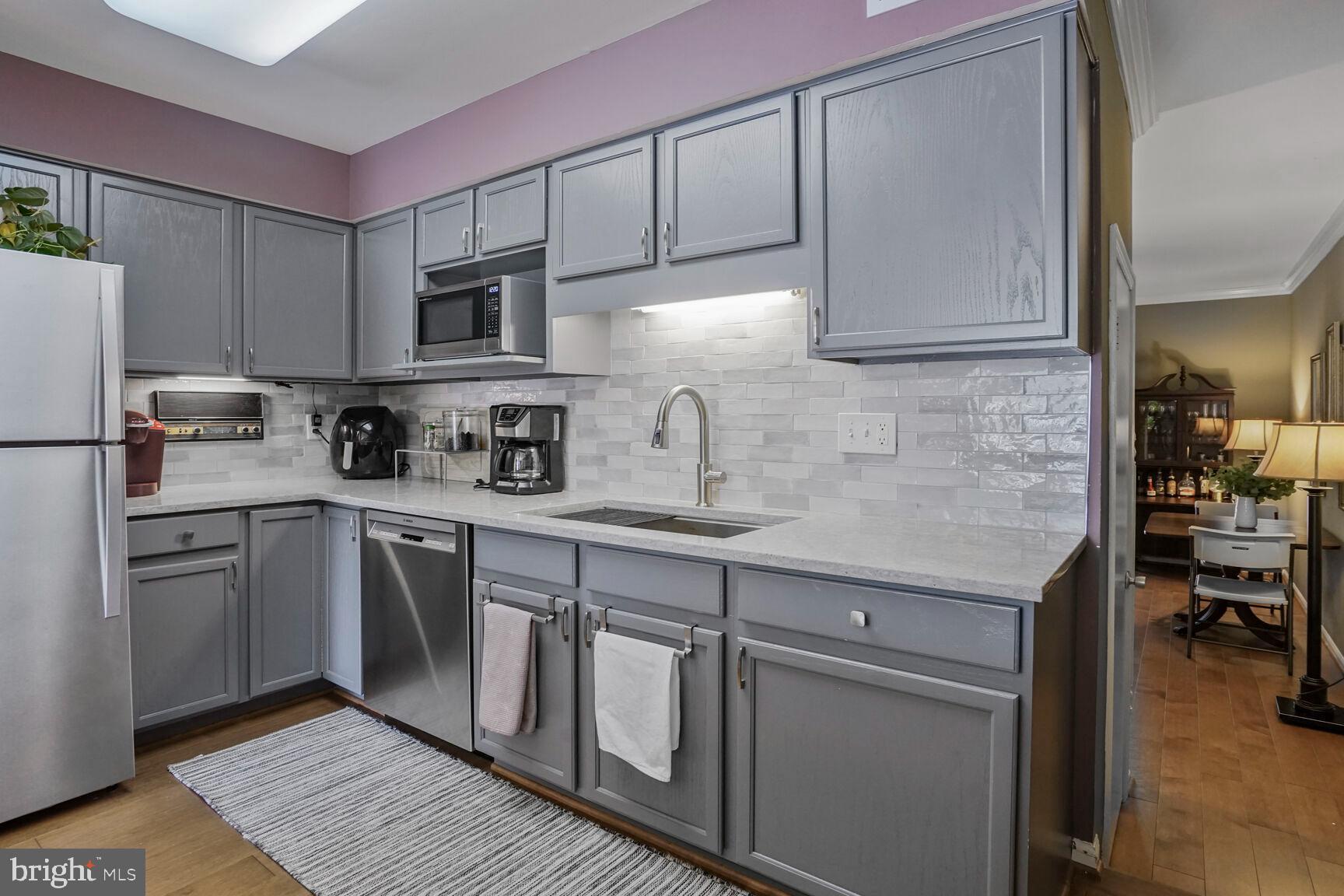 TOWNES OF MOOREFIELD - Residential