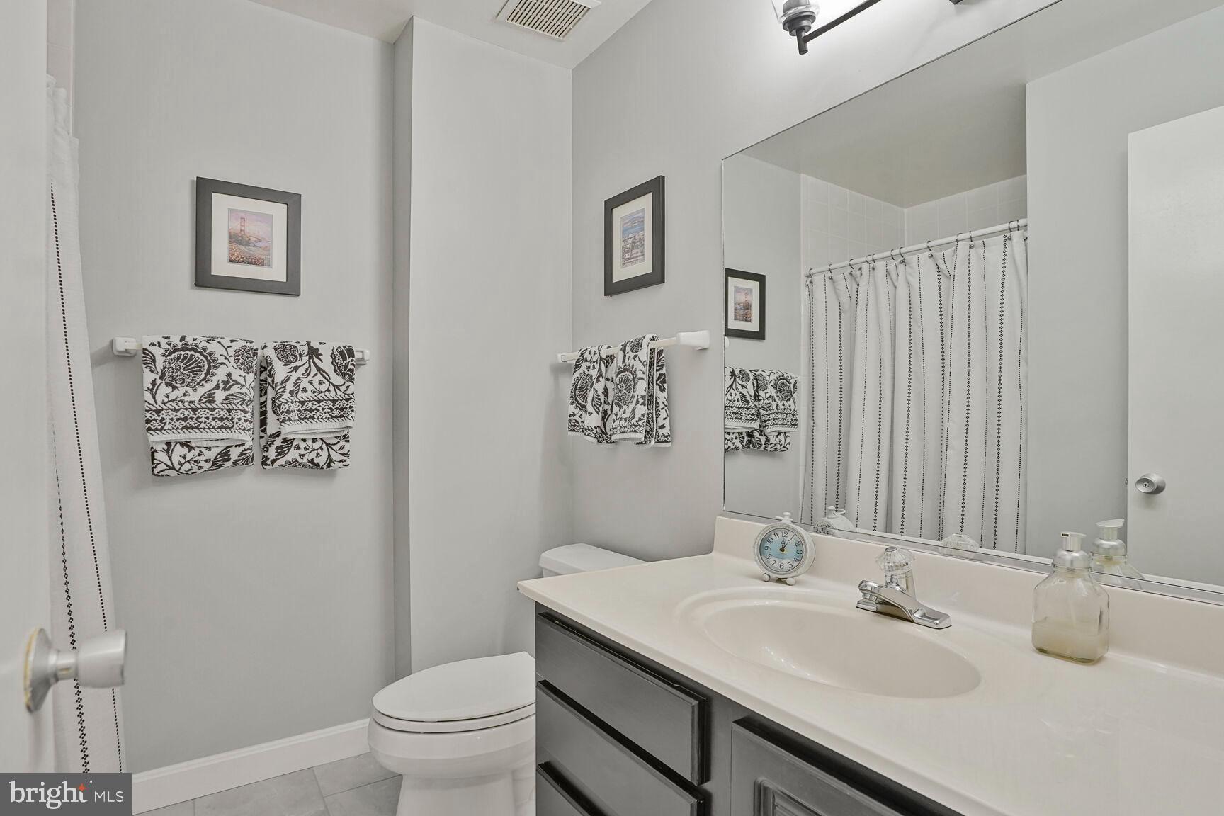 TOWNES OF MOOREFIELD - Residential