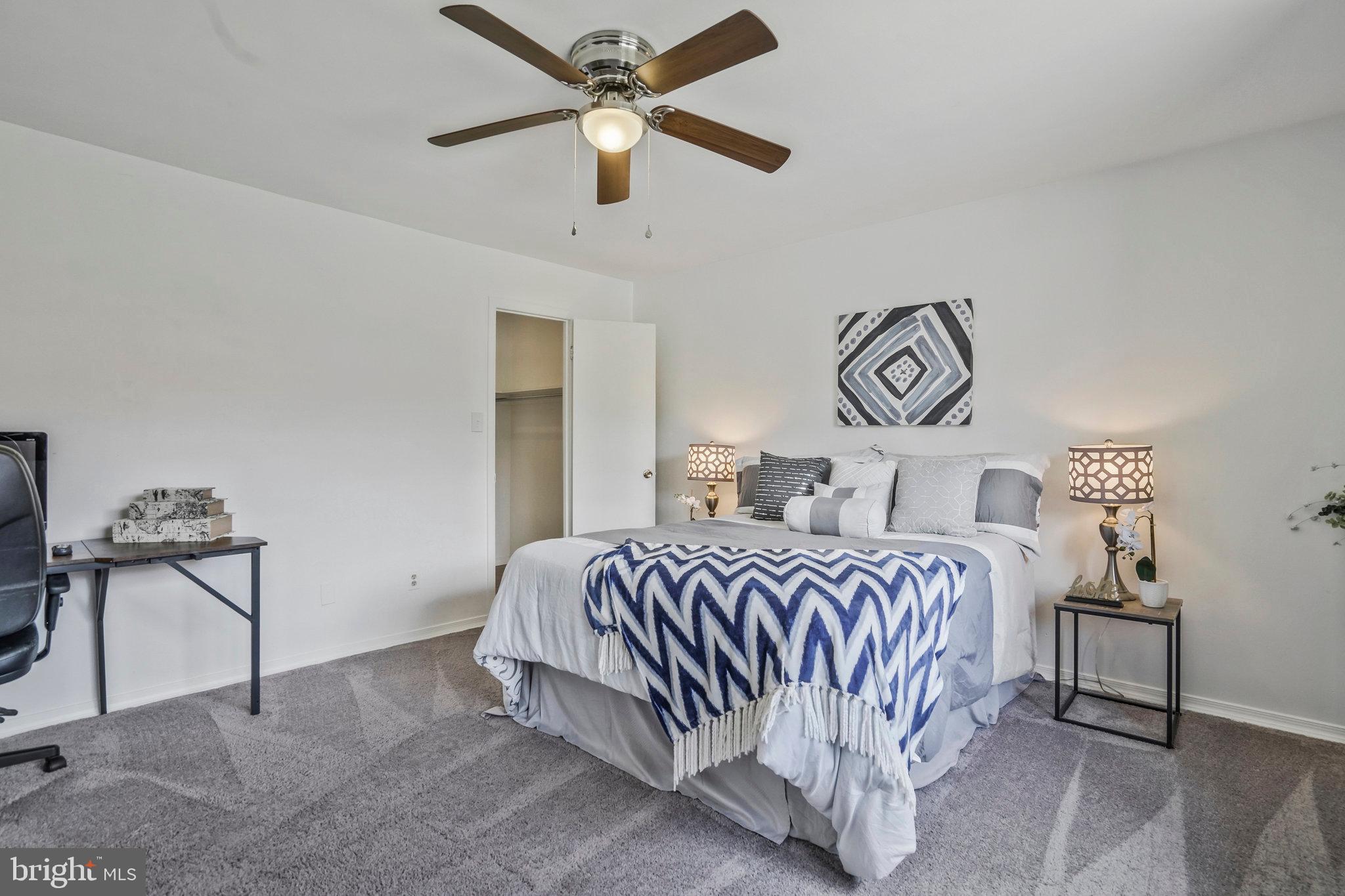 GEORGE MASON VILLAGE - Residential