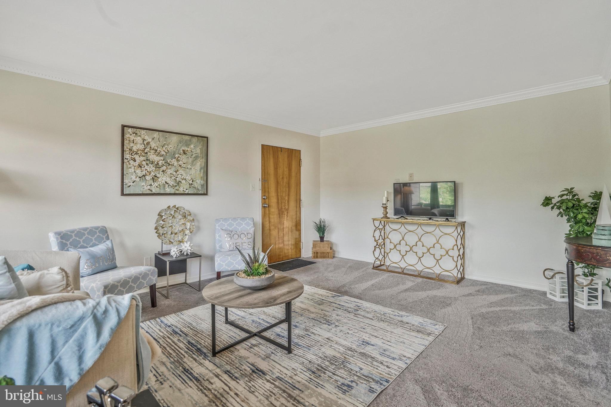 GEORGE MASON VILLAGE - Residential