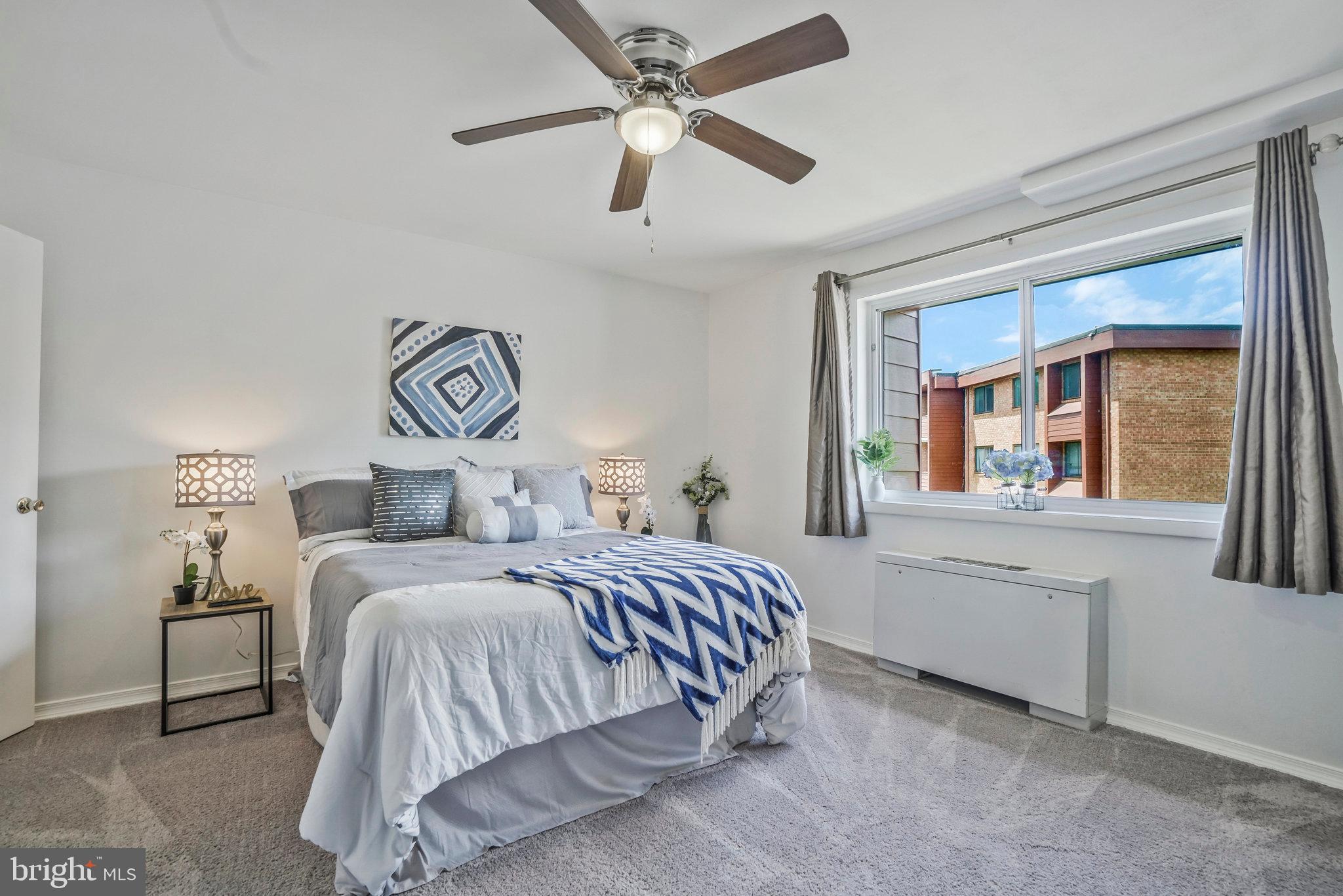 GEORGE MASON VILLAGE - Residential