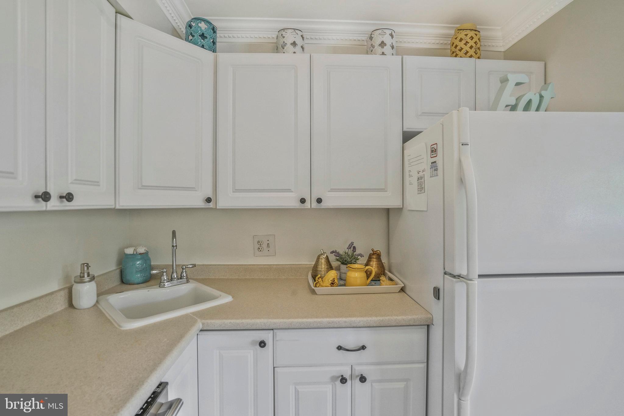 GEORGE MASON VILLAGE - Residential