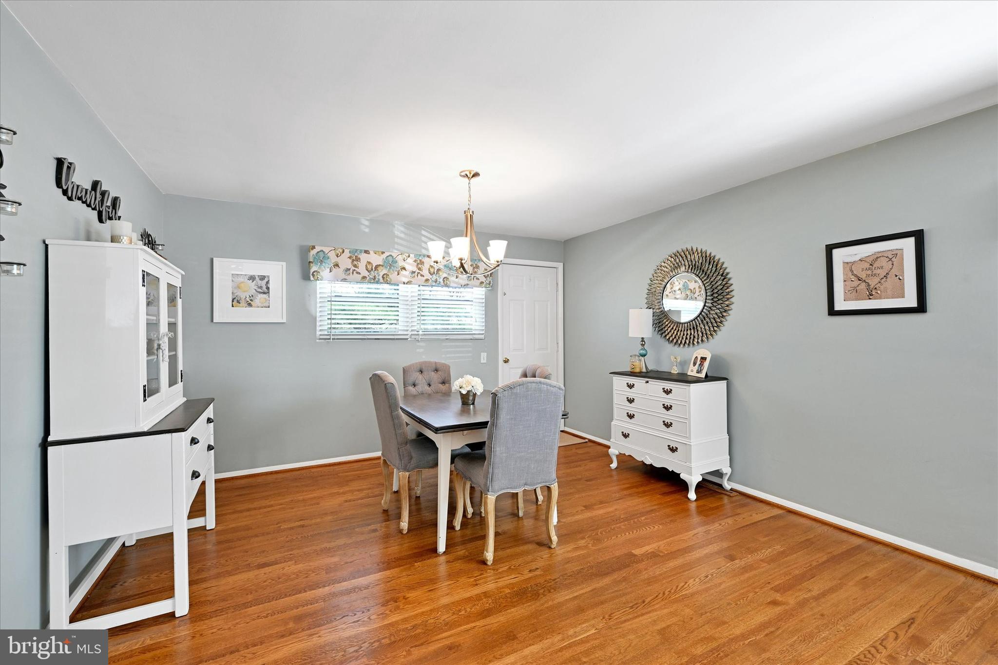 PARKWAY MANOR - Residential