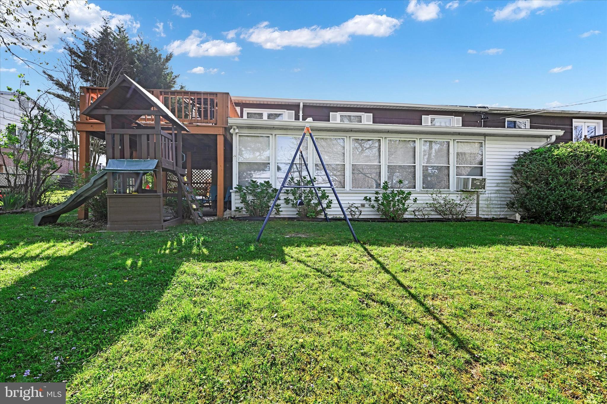 PARKWAY MANOR - Residential