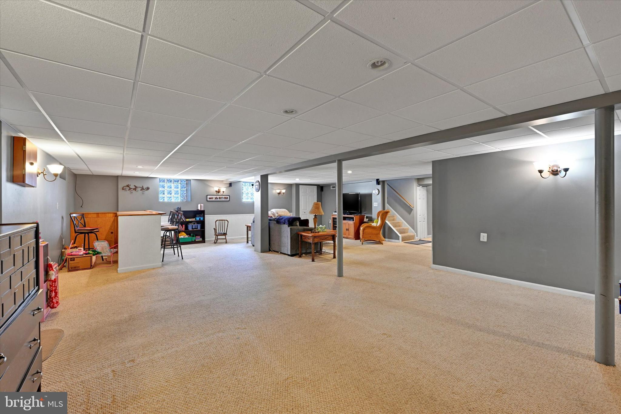 PARKWAY MANOR - Residential