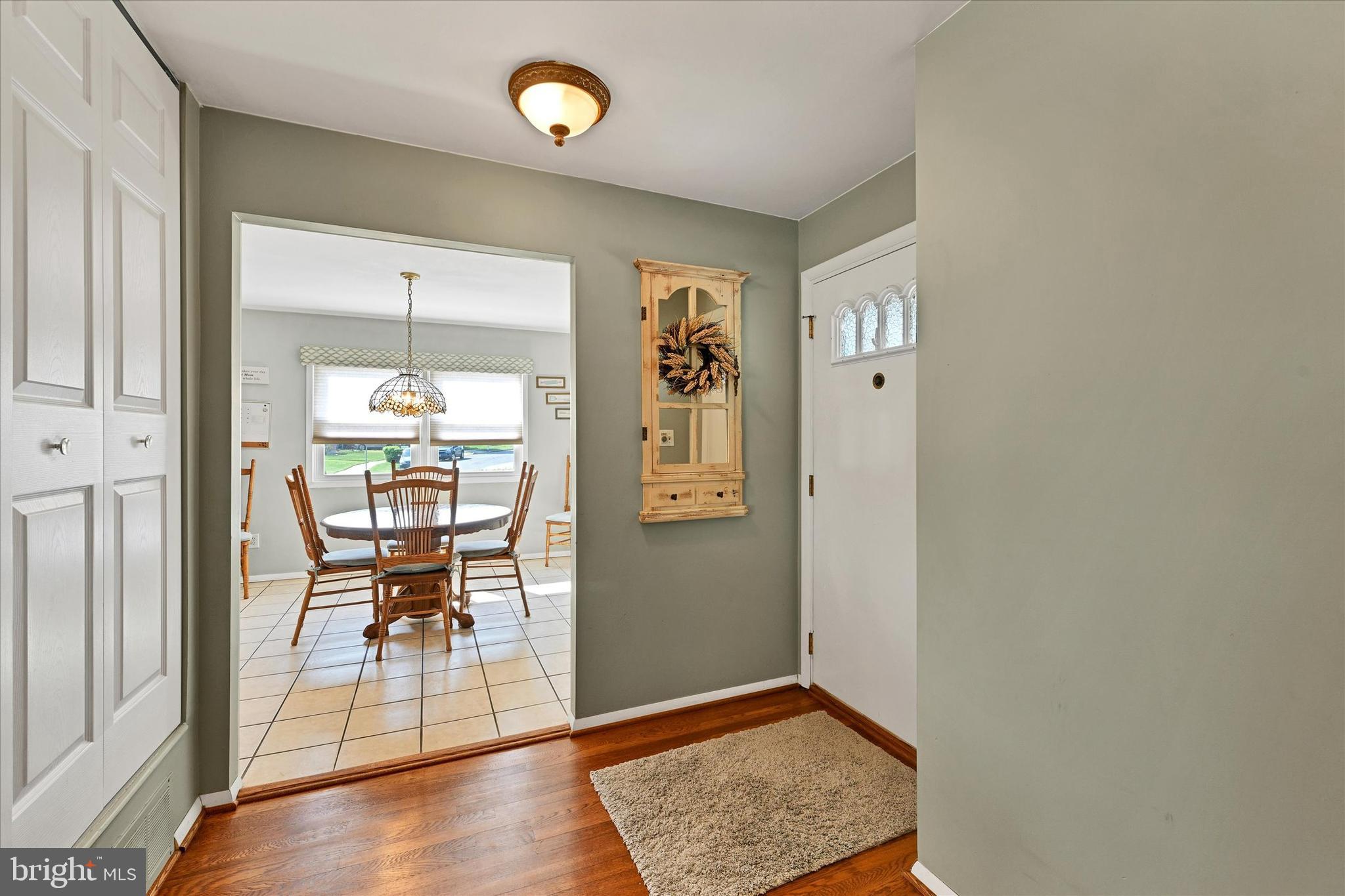 PARKWAY MANOR - Residential