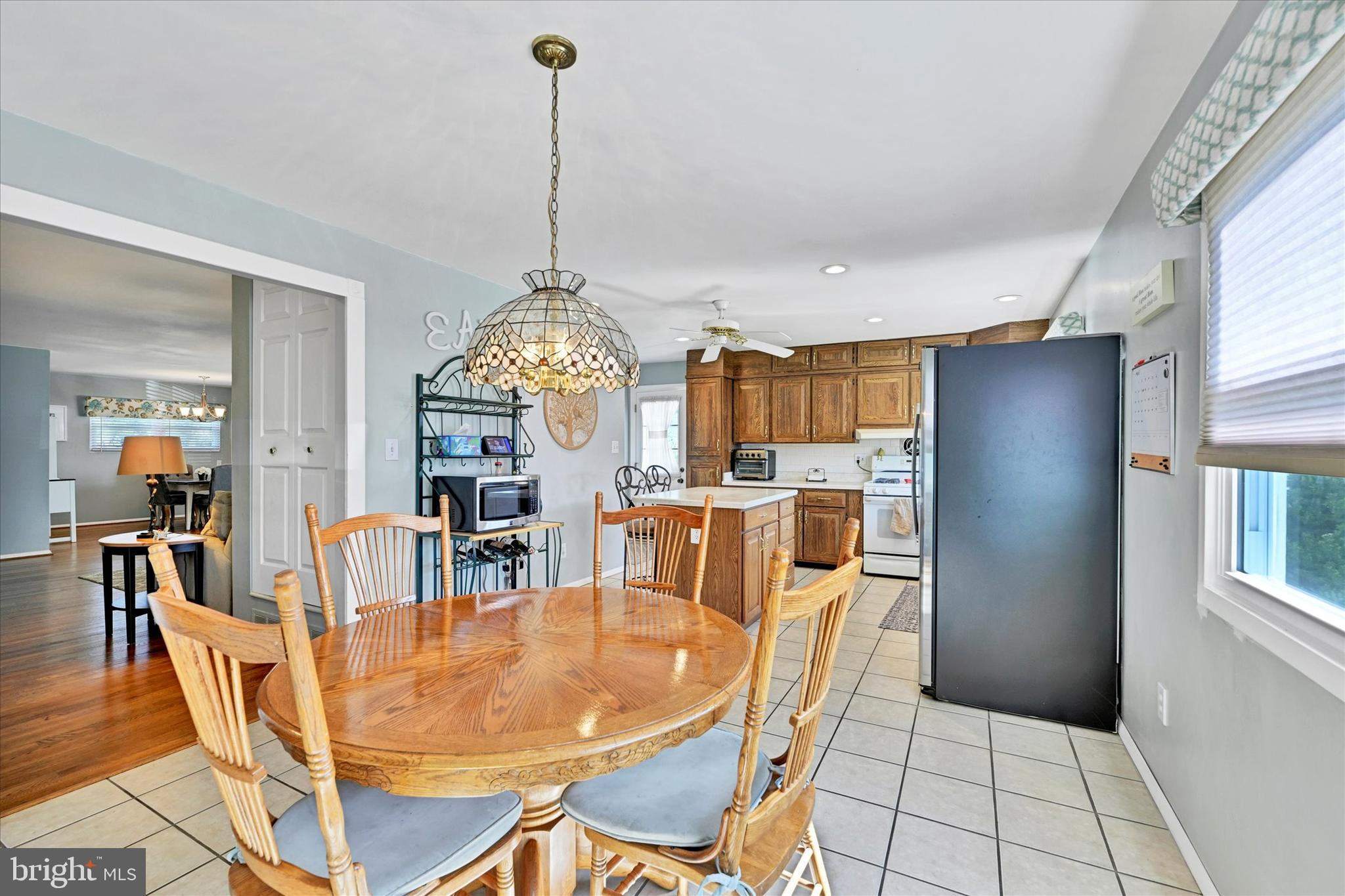 PARKWAY MANOR - Residential