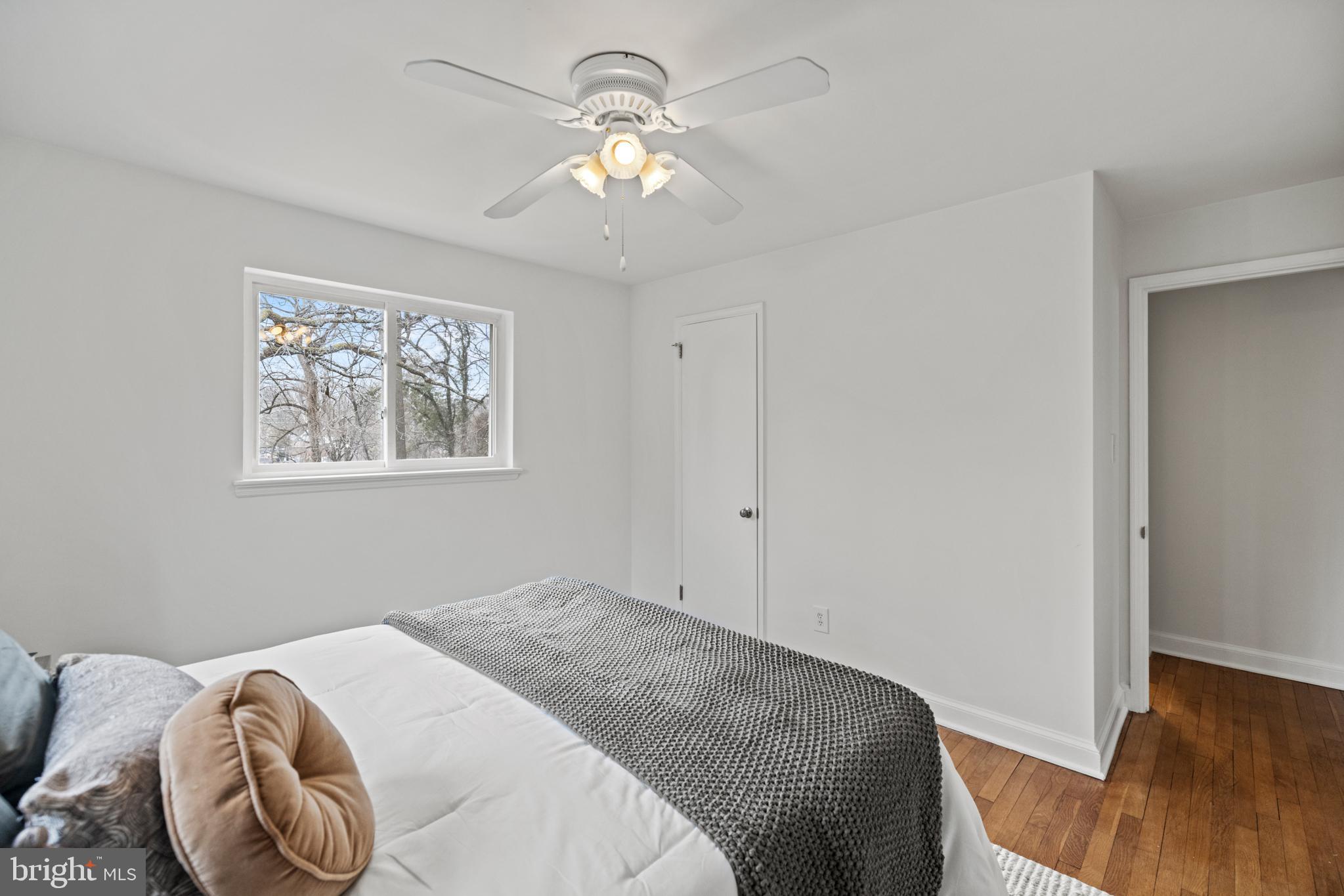 BROYHILL CREST - Residential