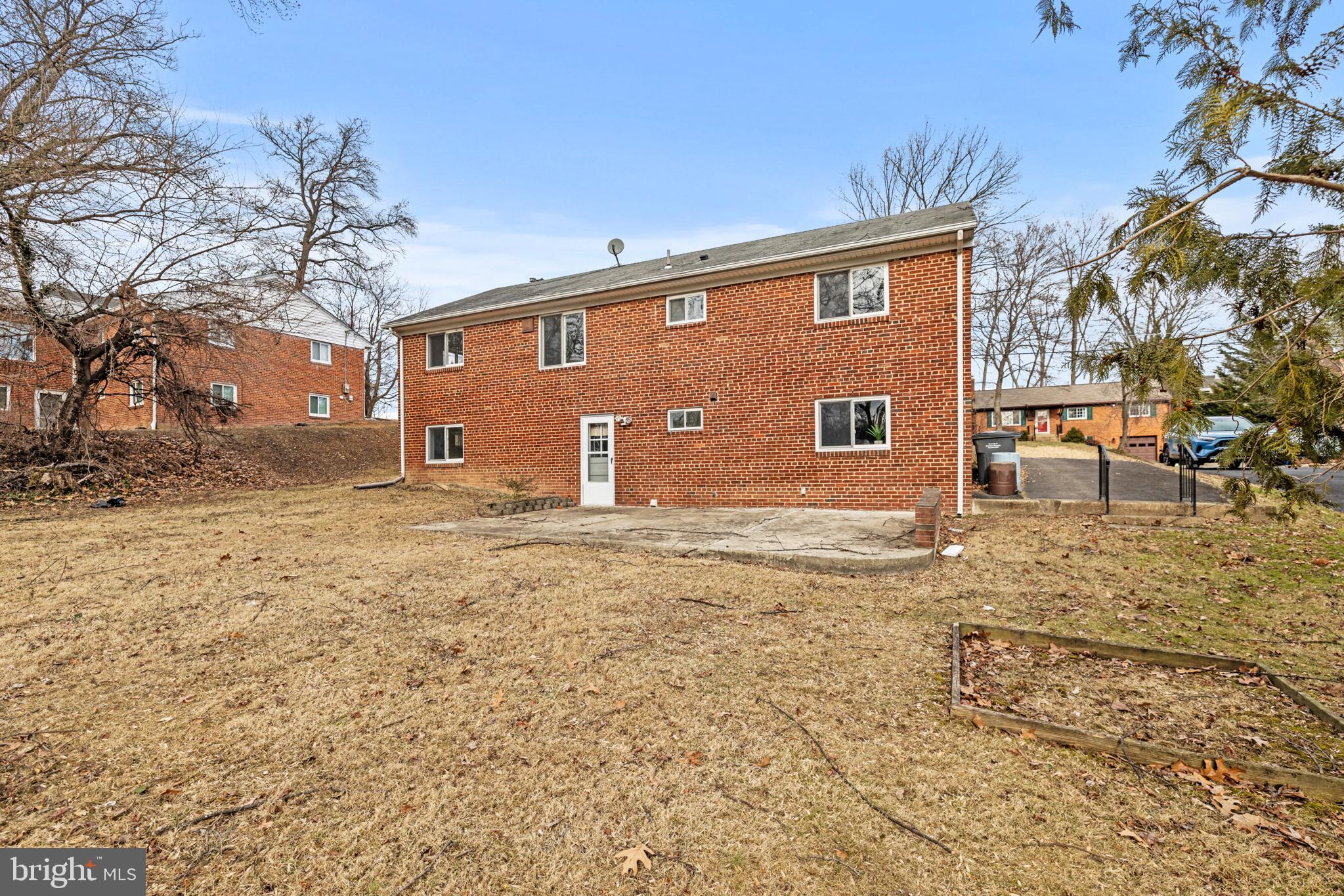 BROYHILL CREST - Residential