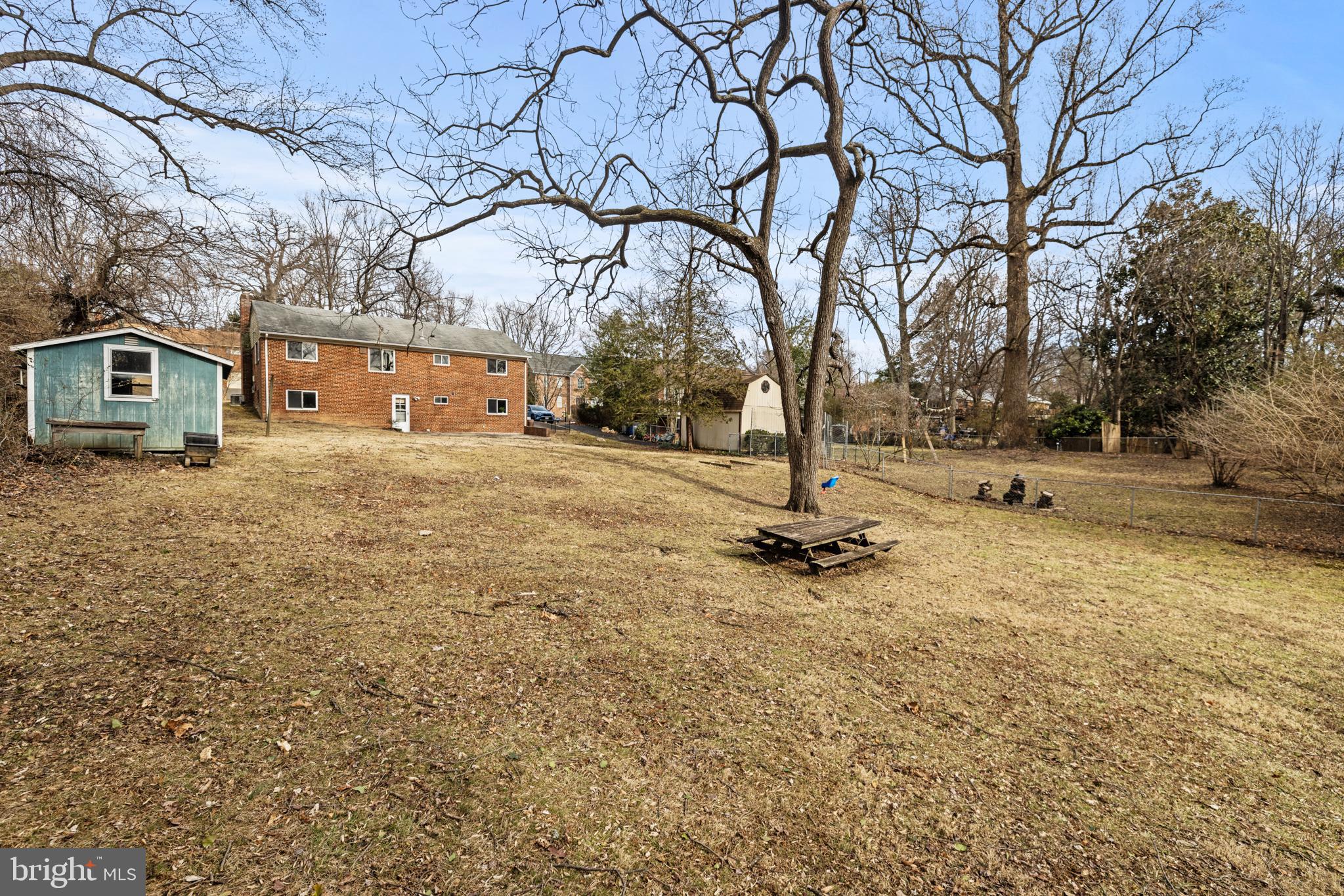 BROYHILL CREST - Residential