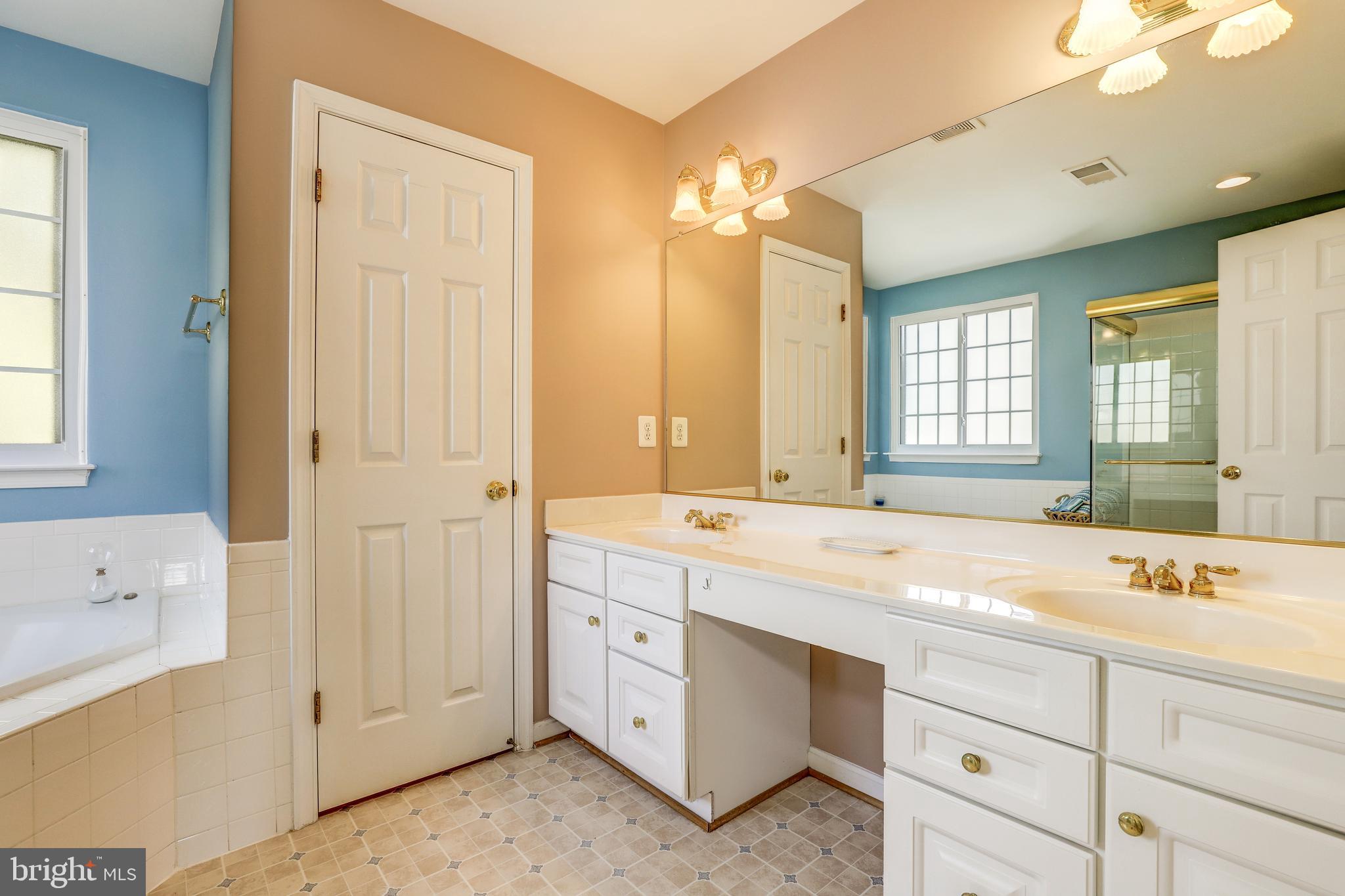 SHEFFIELD MANOR - Residential