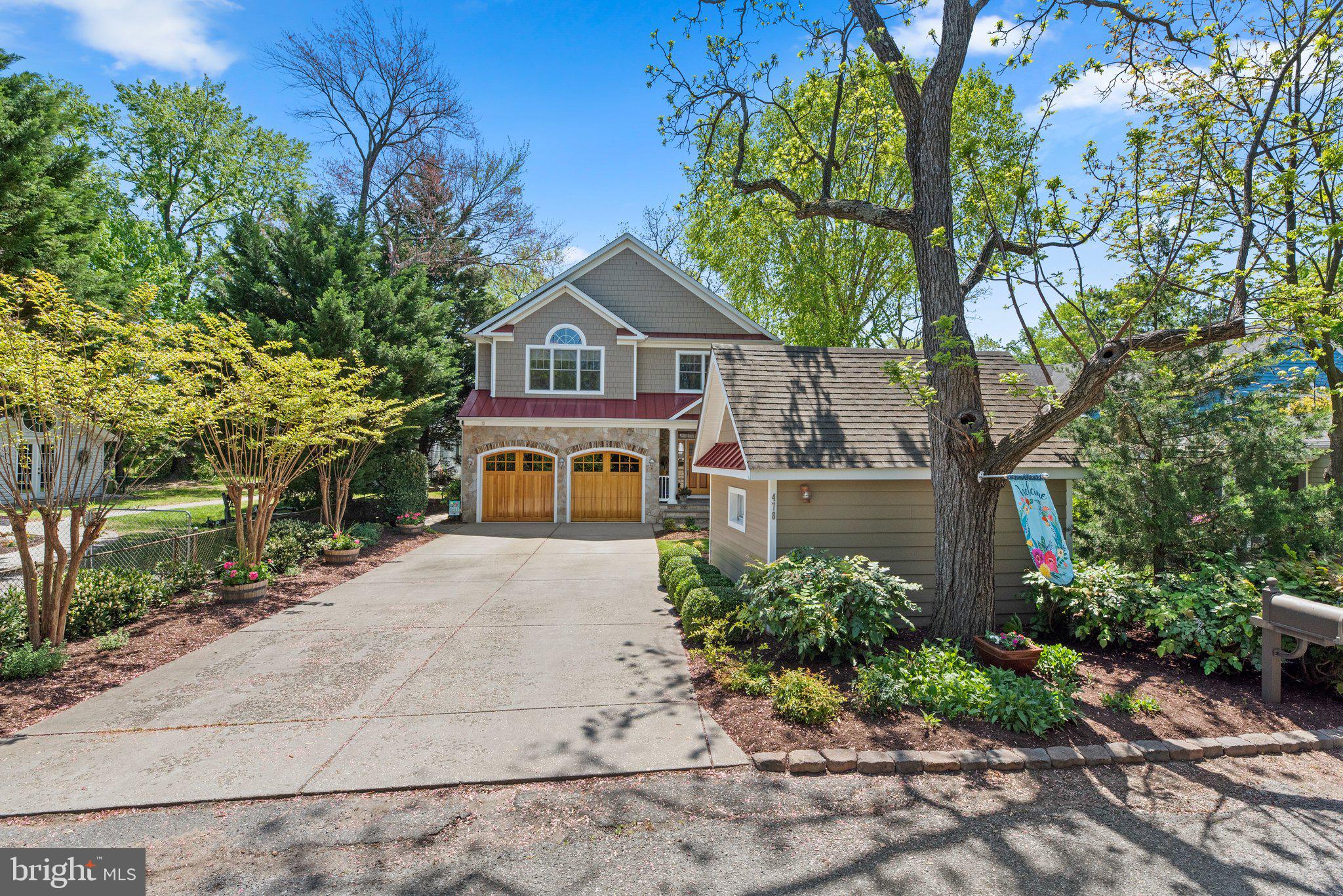 MAGOTHY MANOR - Residential