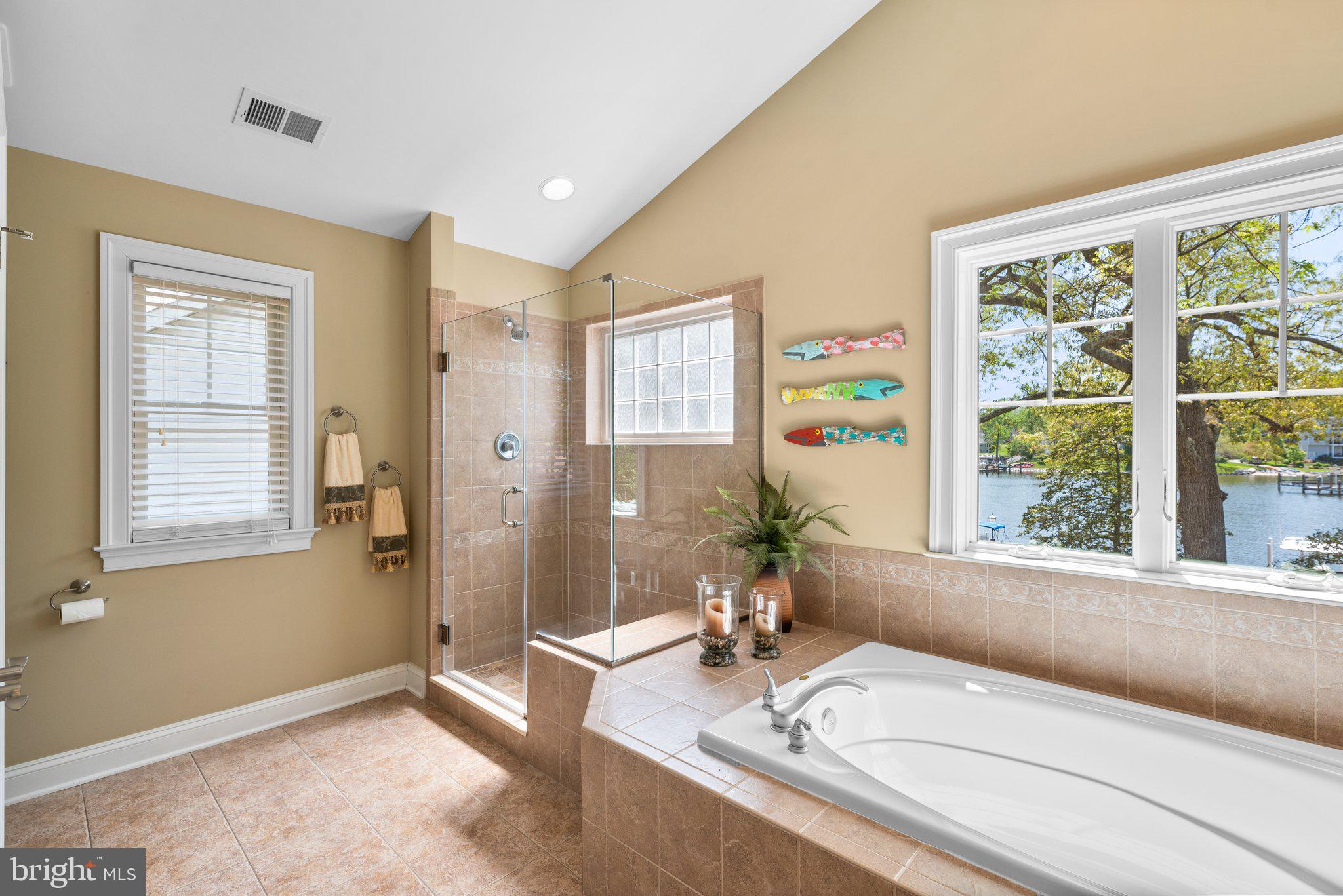 MAGOTHY MANOR - Residential