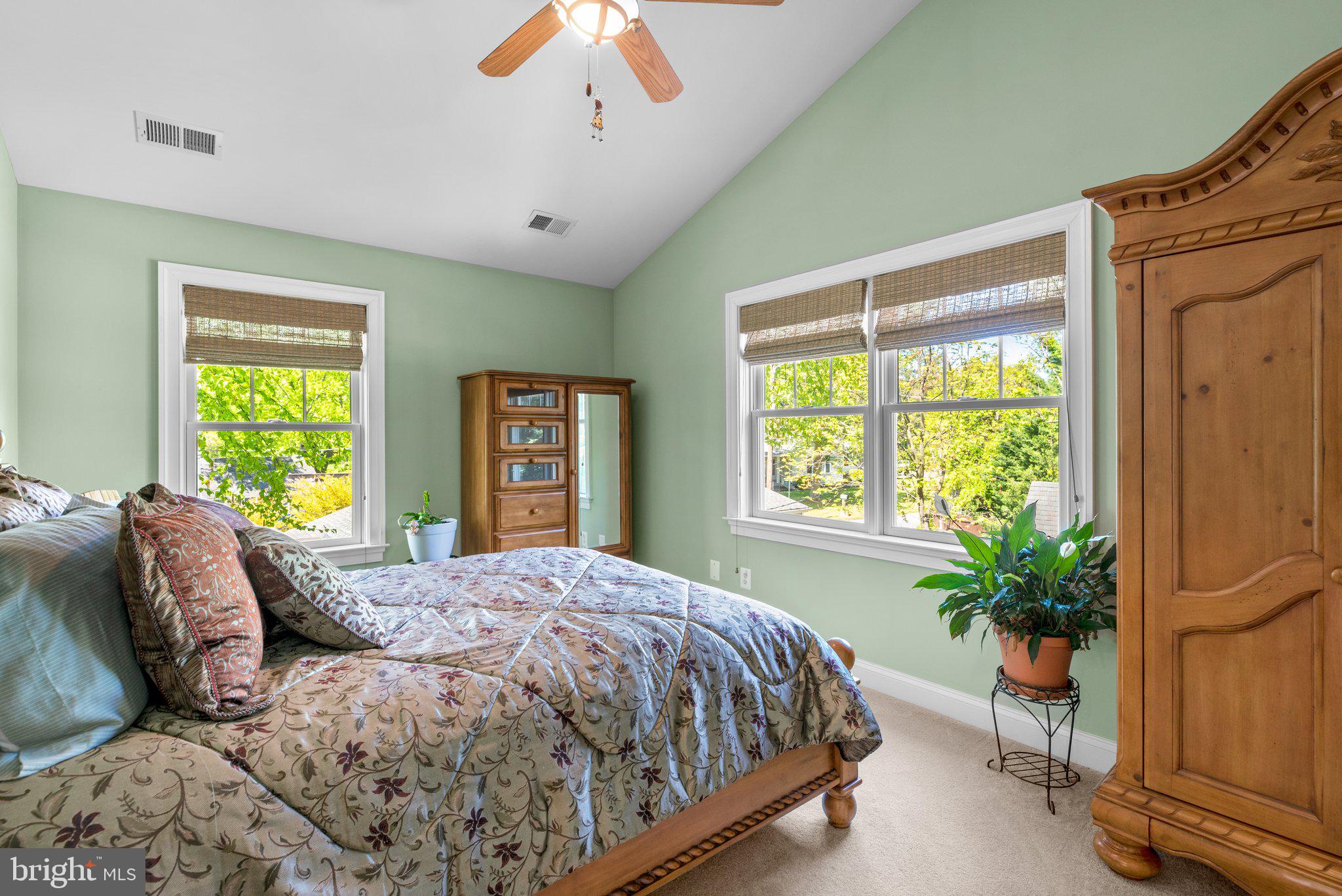 MAGOTHY MANOR - Residential