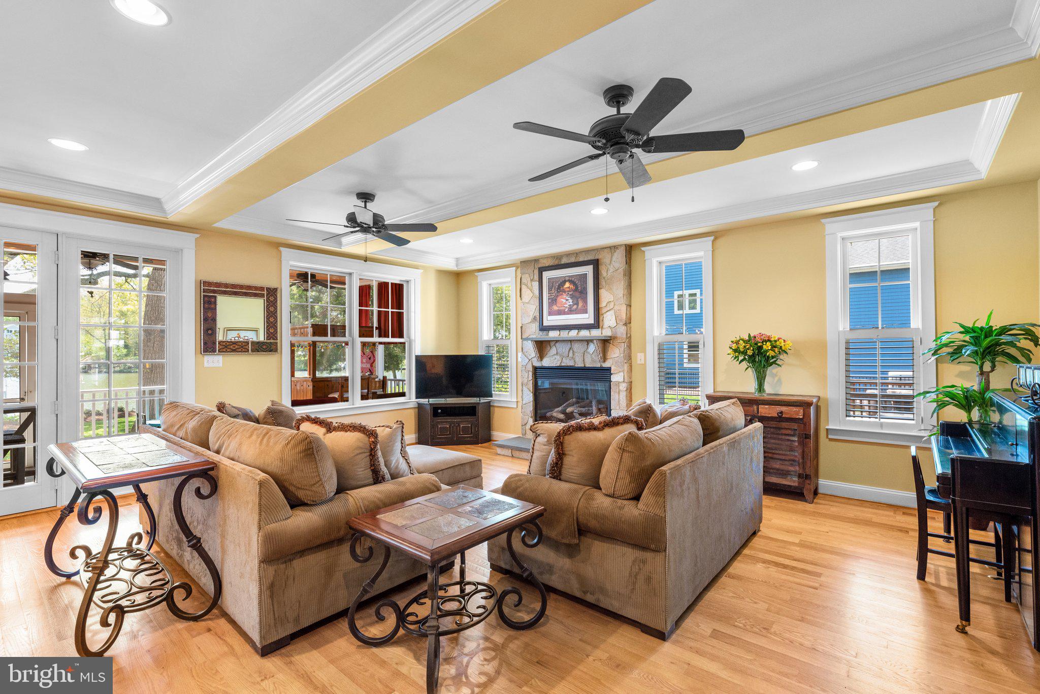 MAGOTHY MANOR - Residential