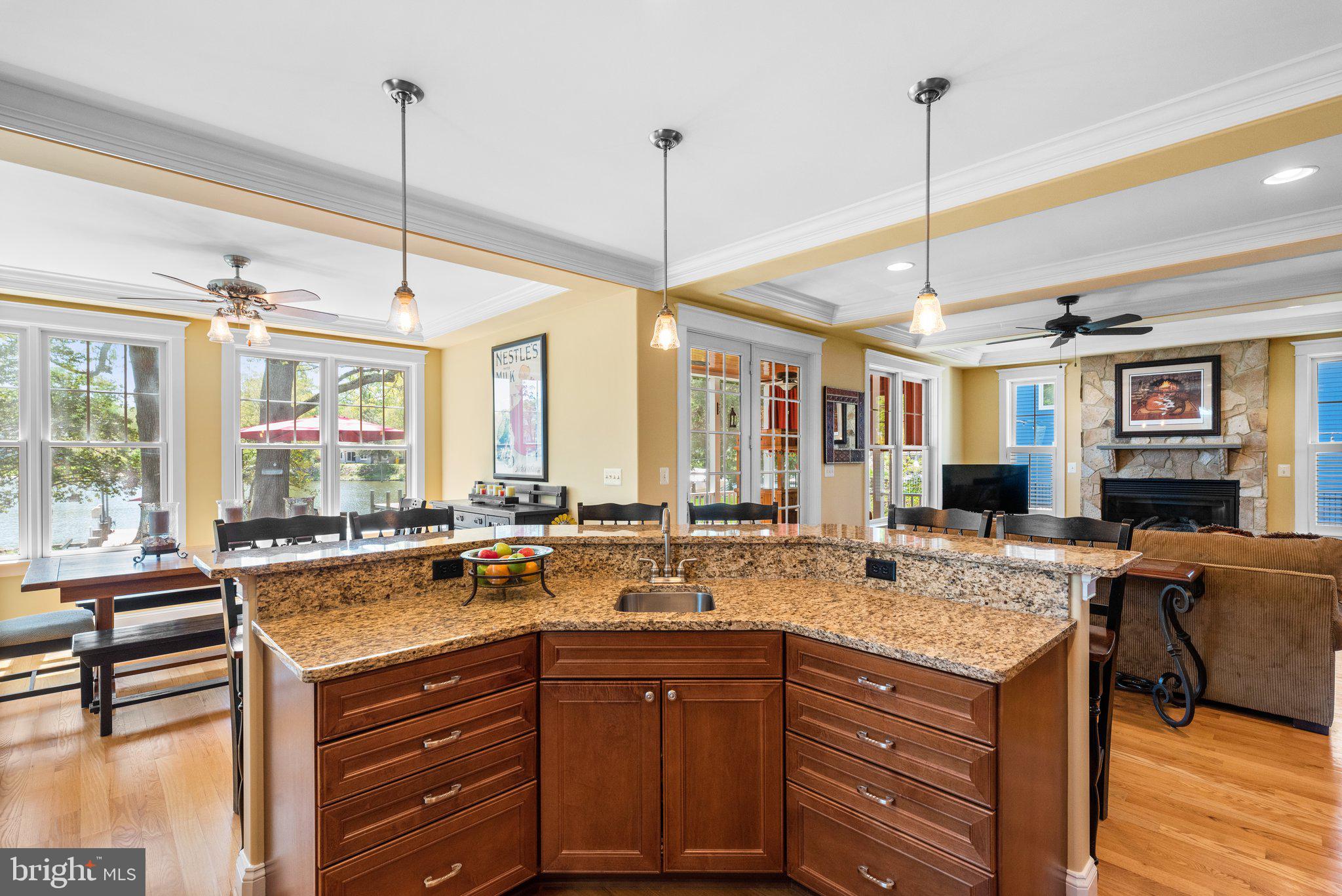 MAGOTHY MANOR - Residential