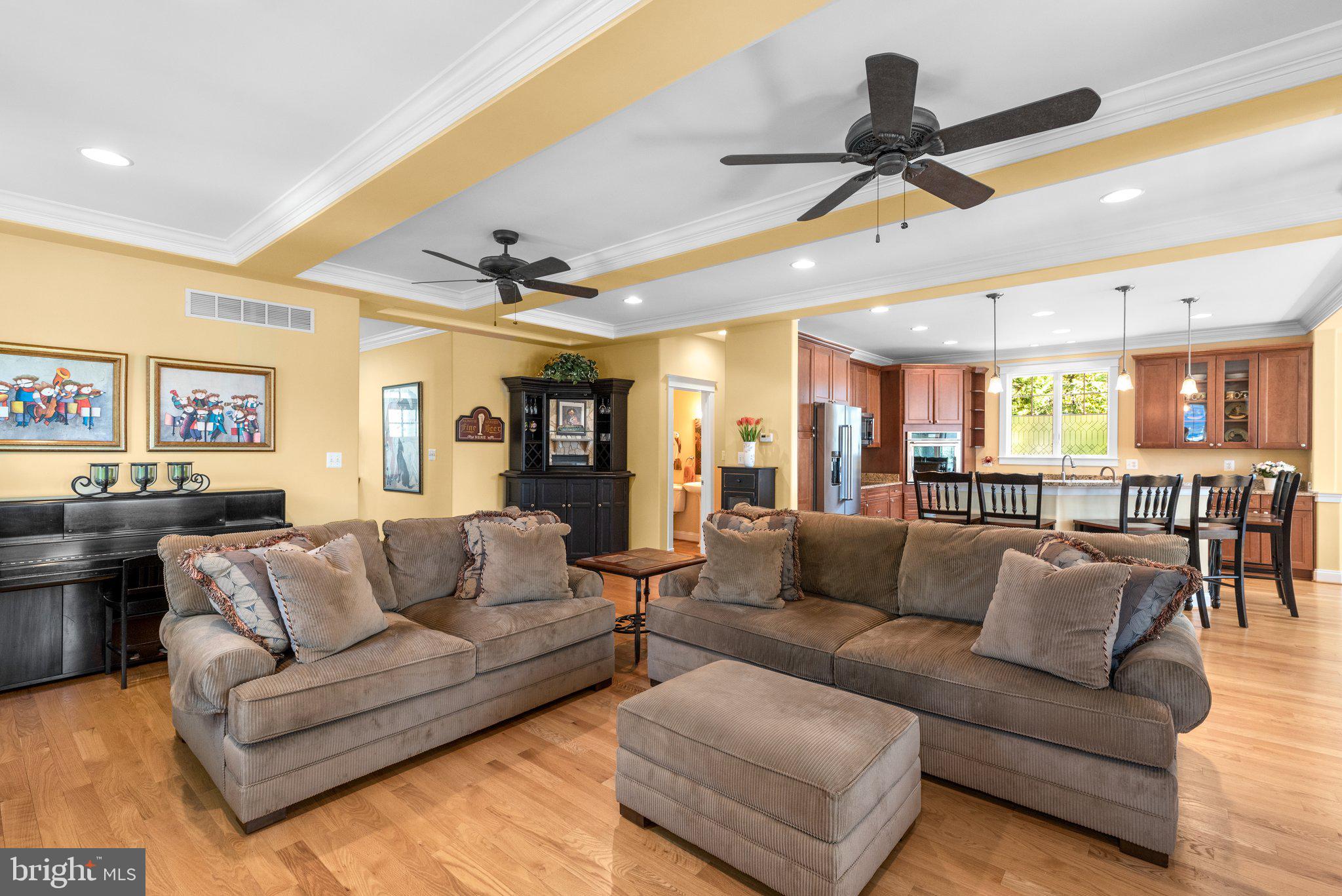 MAGOTHY MANOR - Residential