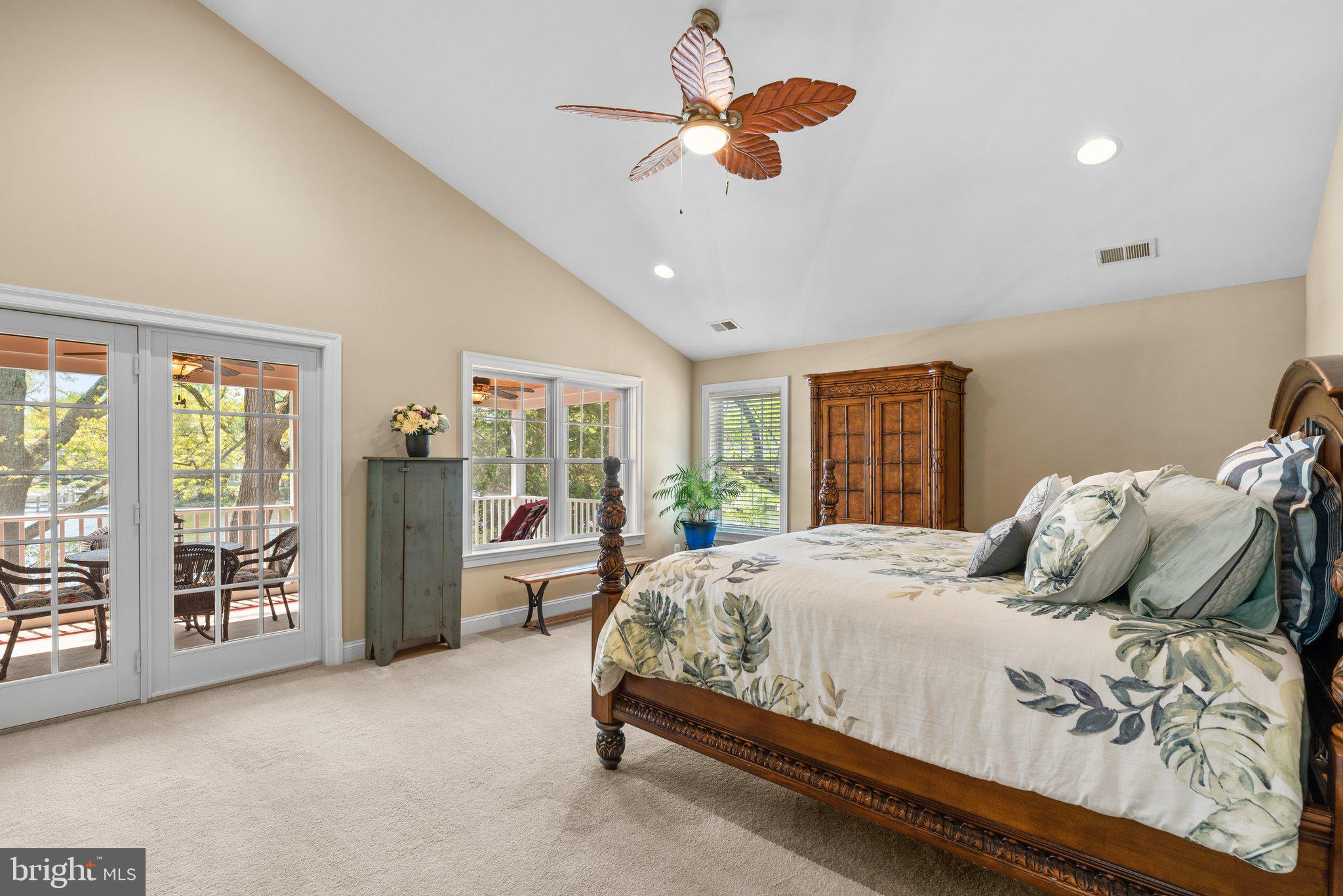 MAGOTHY MANOR - Residential