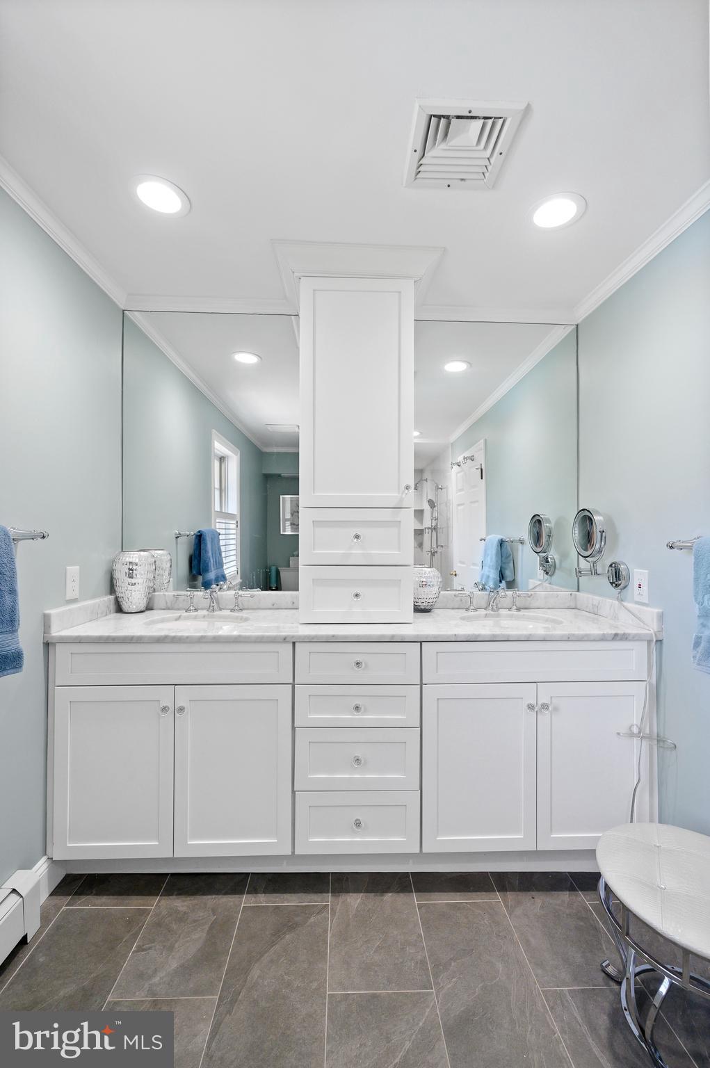 RITTENHOUSE ARBOR - Residential