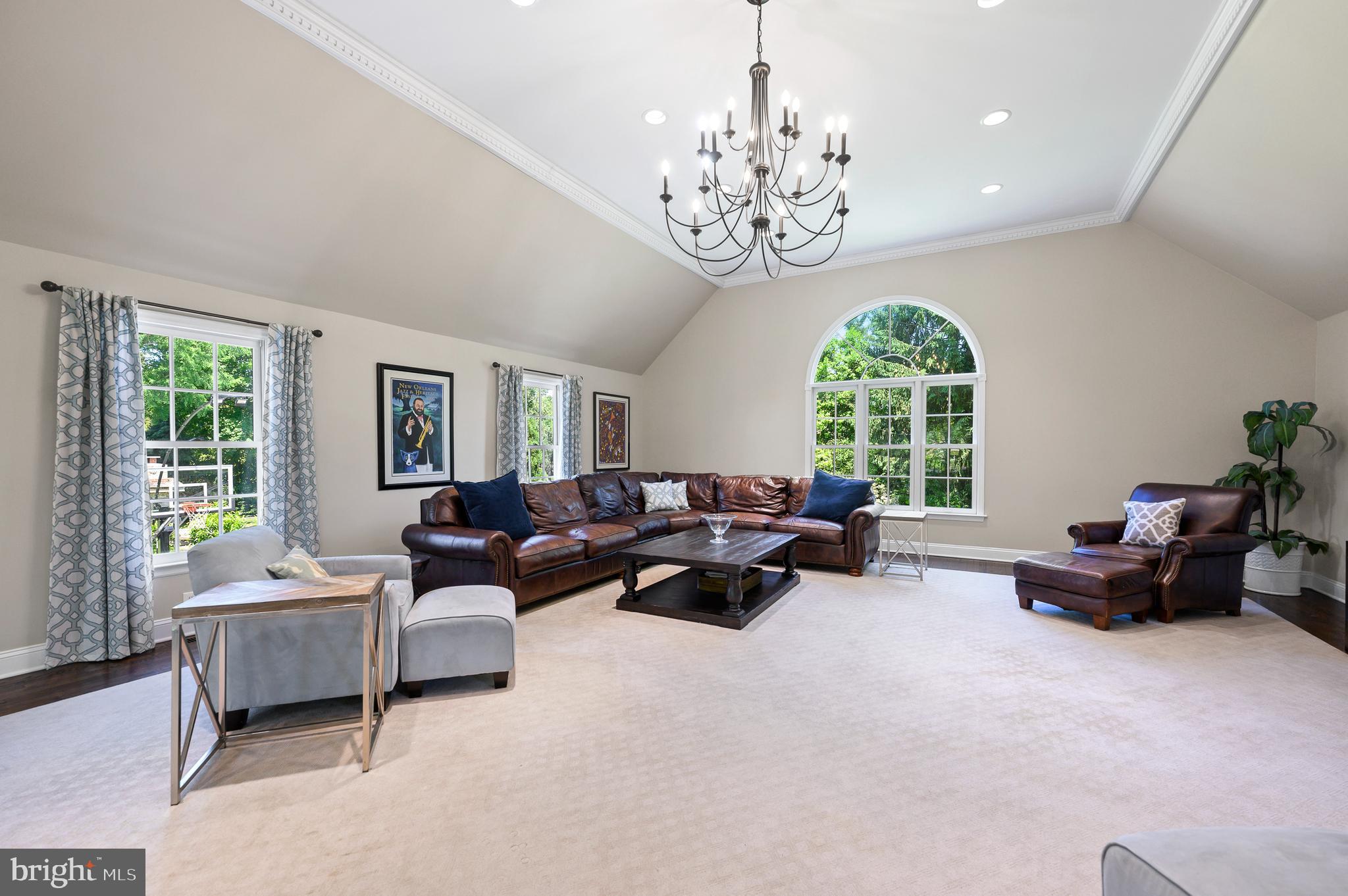 RITTENHOUSE ARBOR - Residential