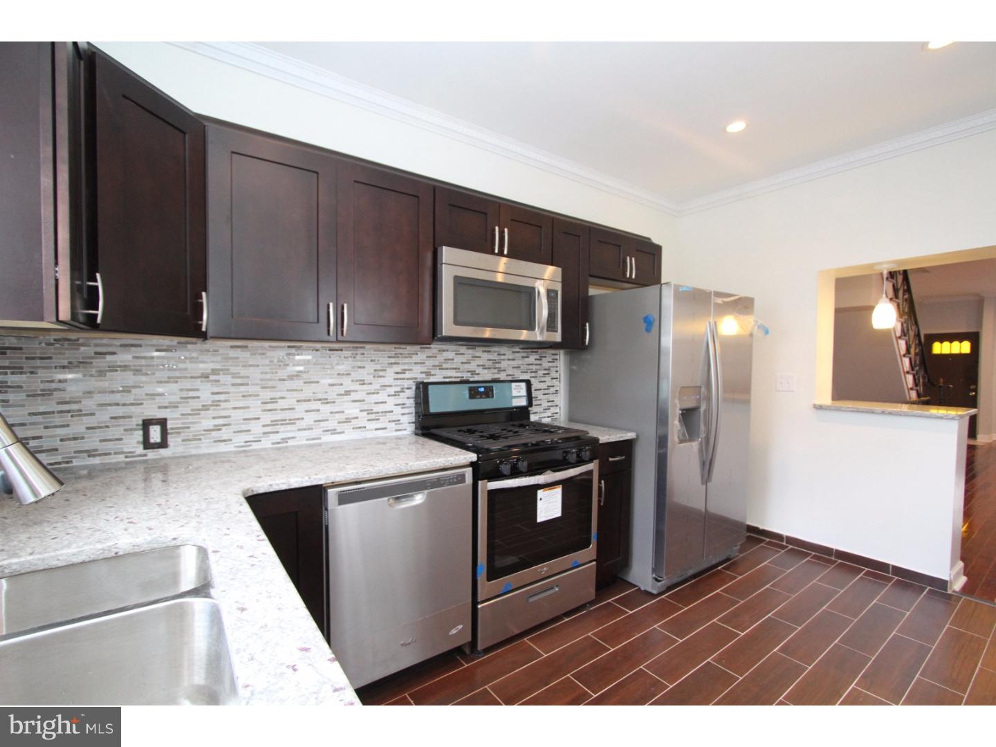 PORT RICHMOND - Residential