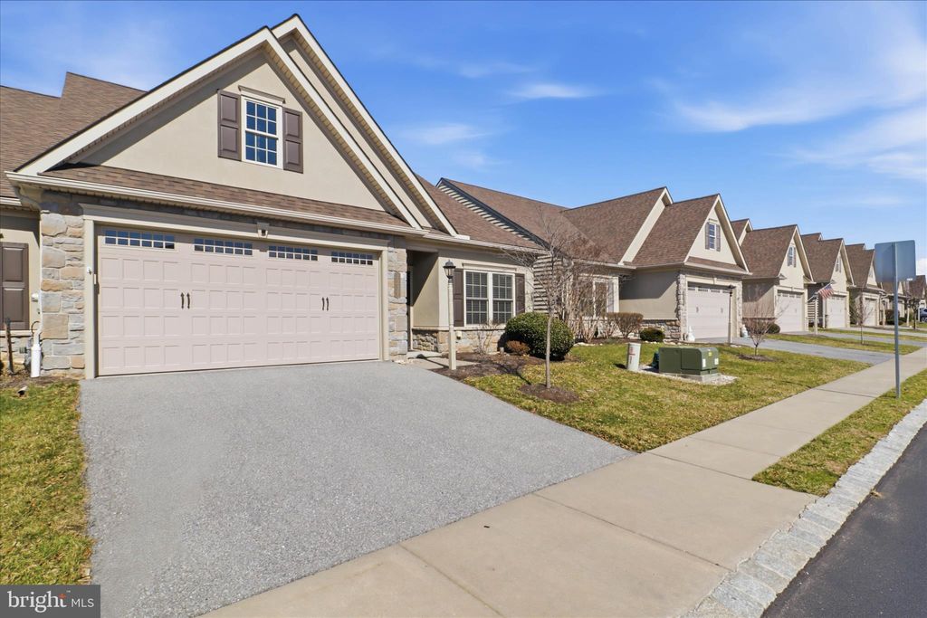 Photo of 1237 Cantebury Drive, MOUNT JOY, PA 17552 (MLS # PALA2084280)