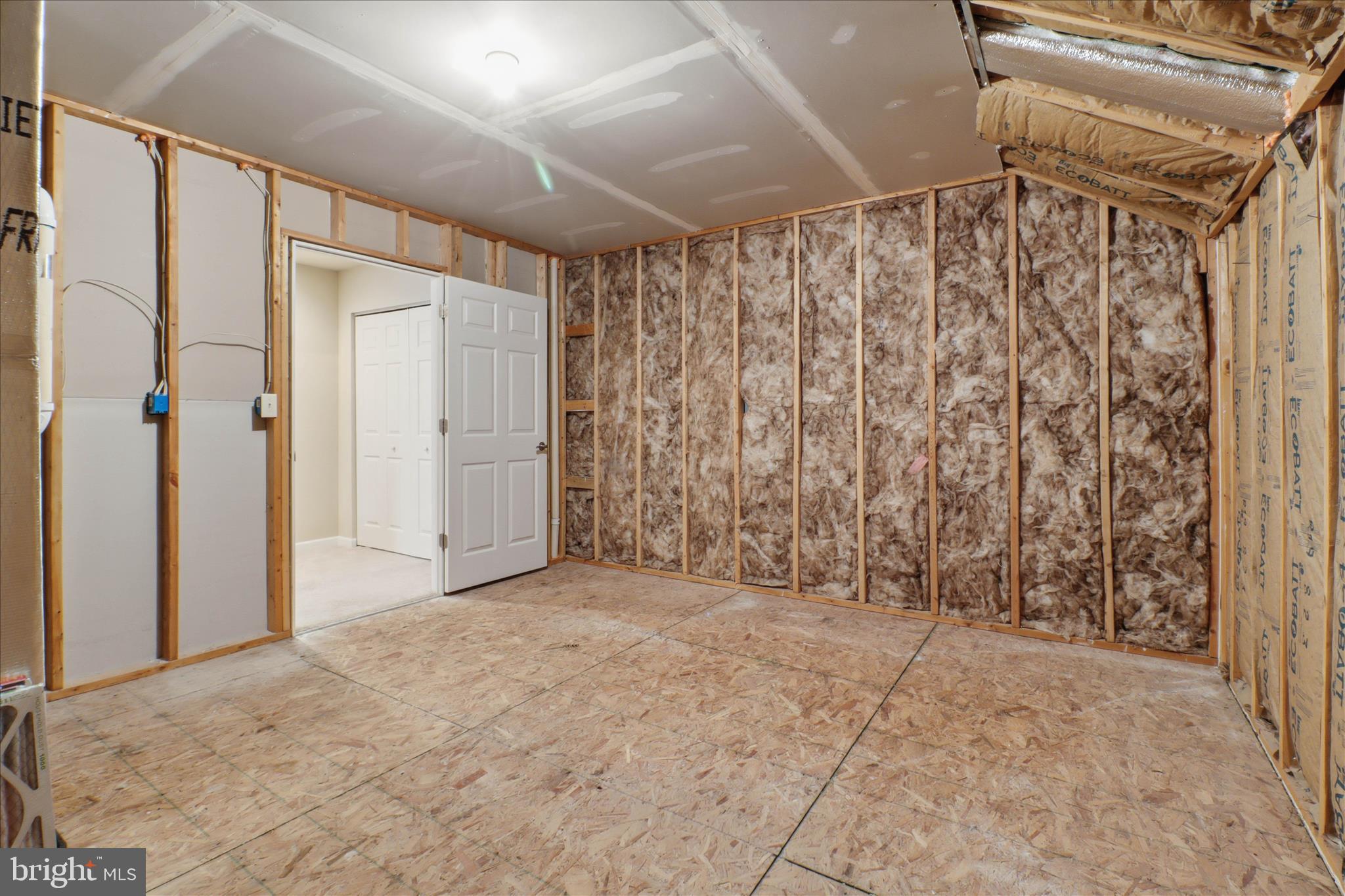 VILLAS AT ELM TREE - Residential