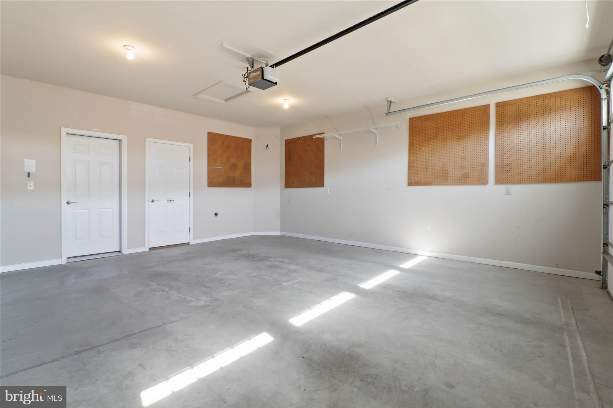 VILLAS AT ELM TREE - Residential