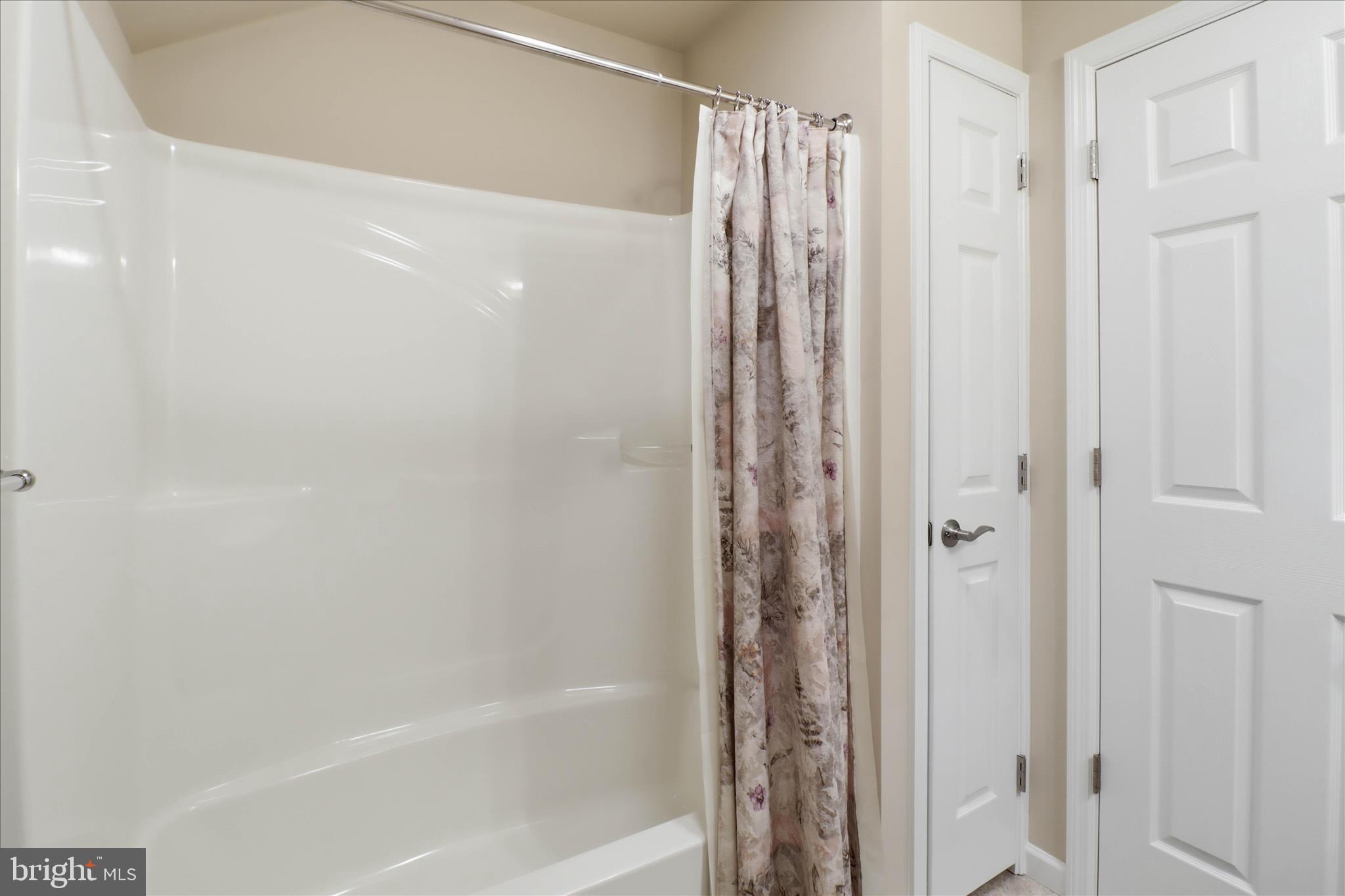 VILLAS AT ELM TREE - Residential