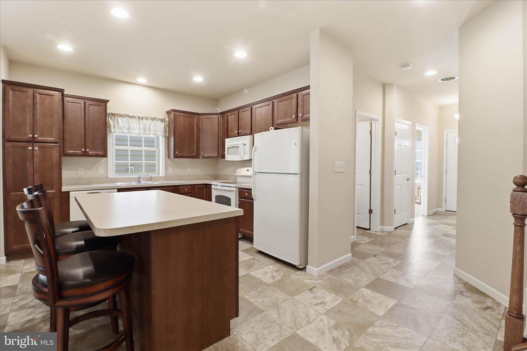 VILLAS AT ELM TREE - Residential