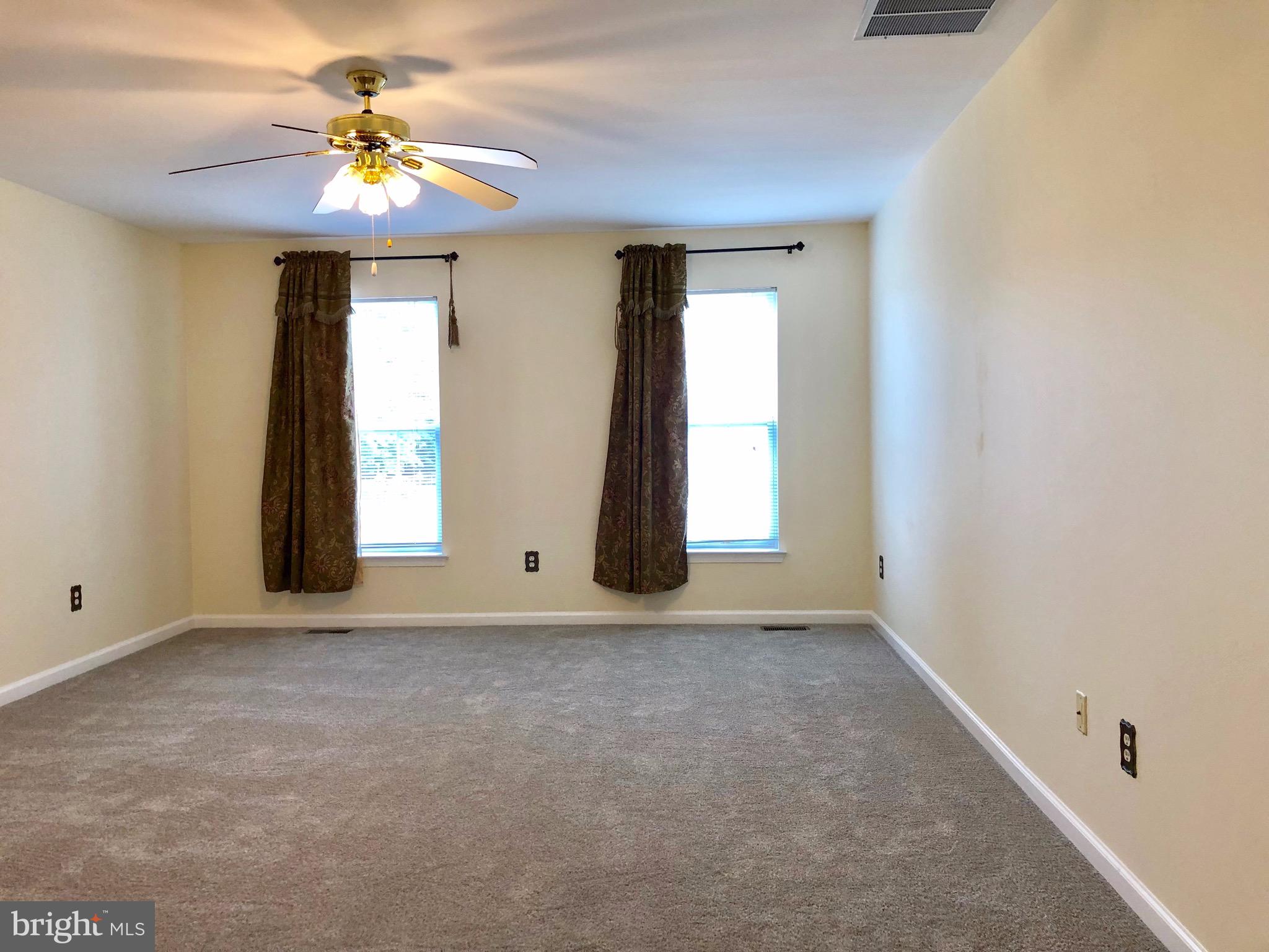 WALNUT RIDGE - Residential Lease