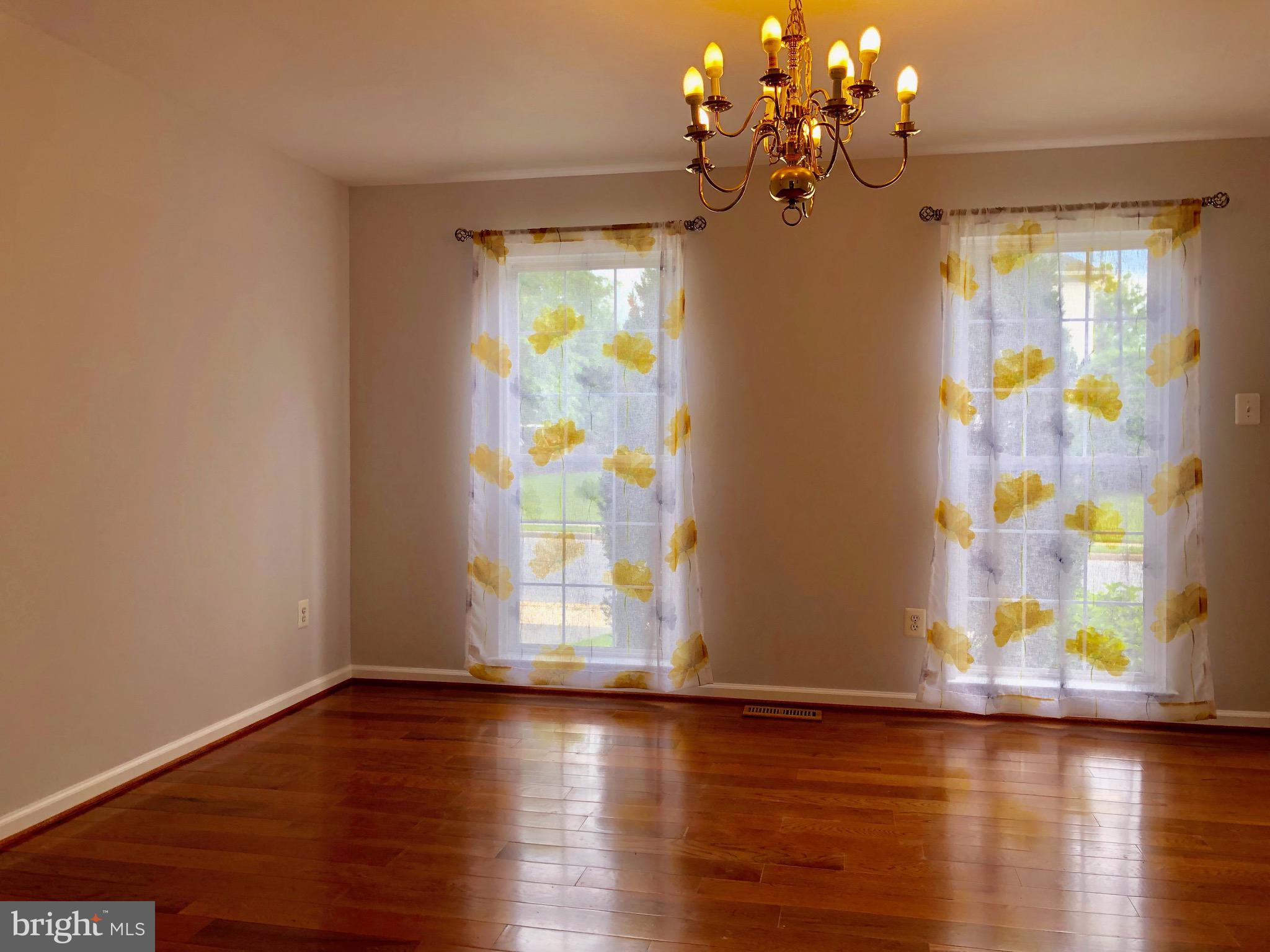 WALNUT RIDGE - Residential Lease