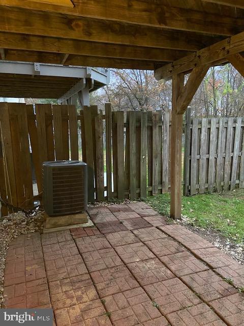 LAUREL HIGHLANDS - Residential Lease