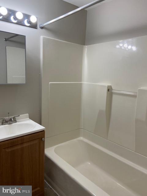 LAUREL HIGHLANDS - Residential Lease