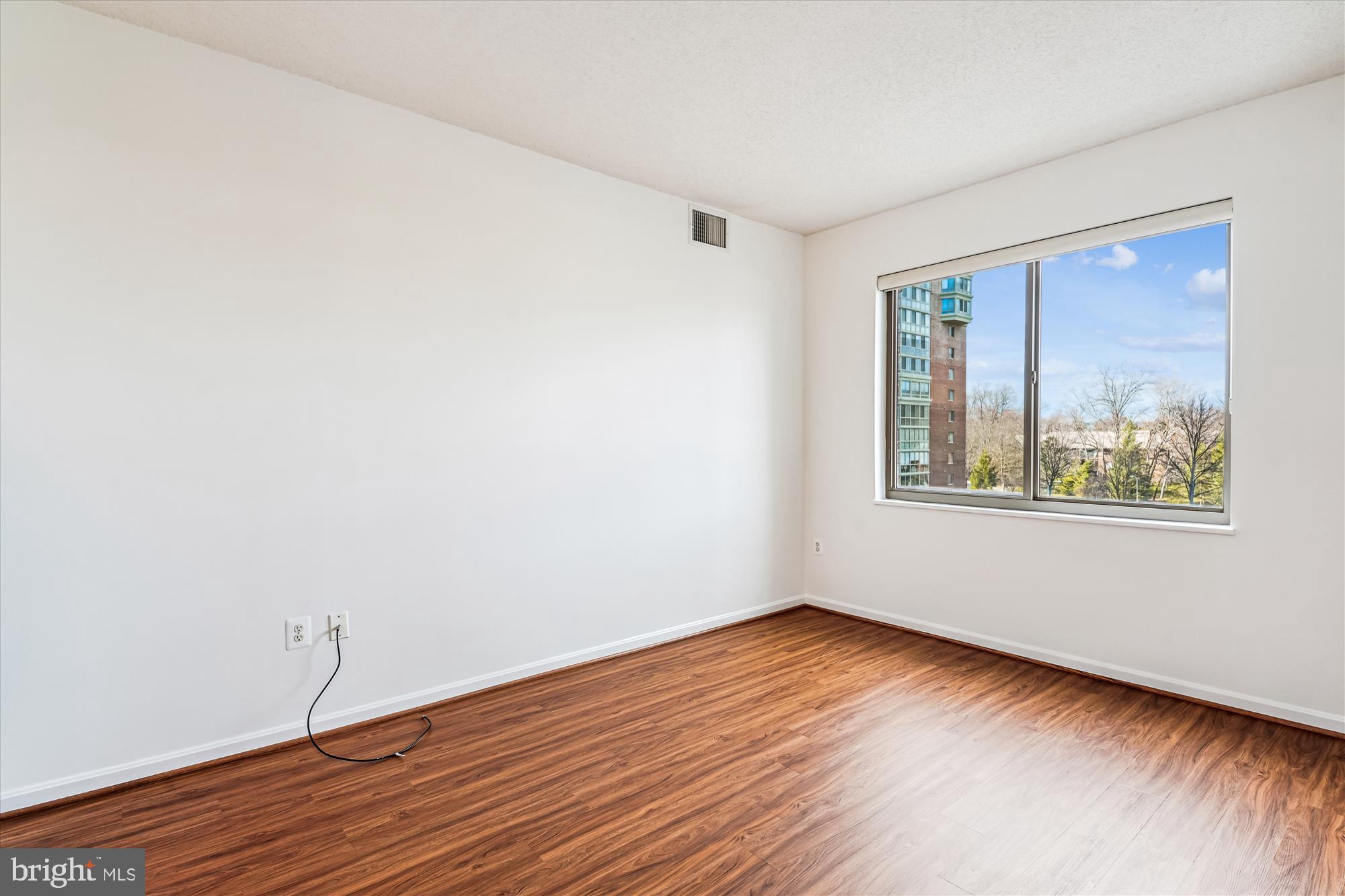 OVERLOOK AT LEISURE WORLD - Residential