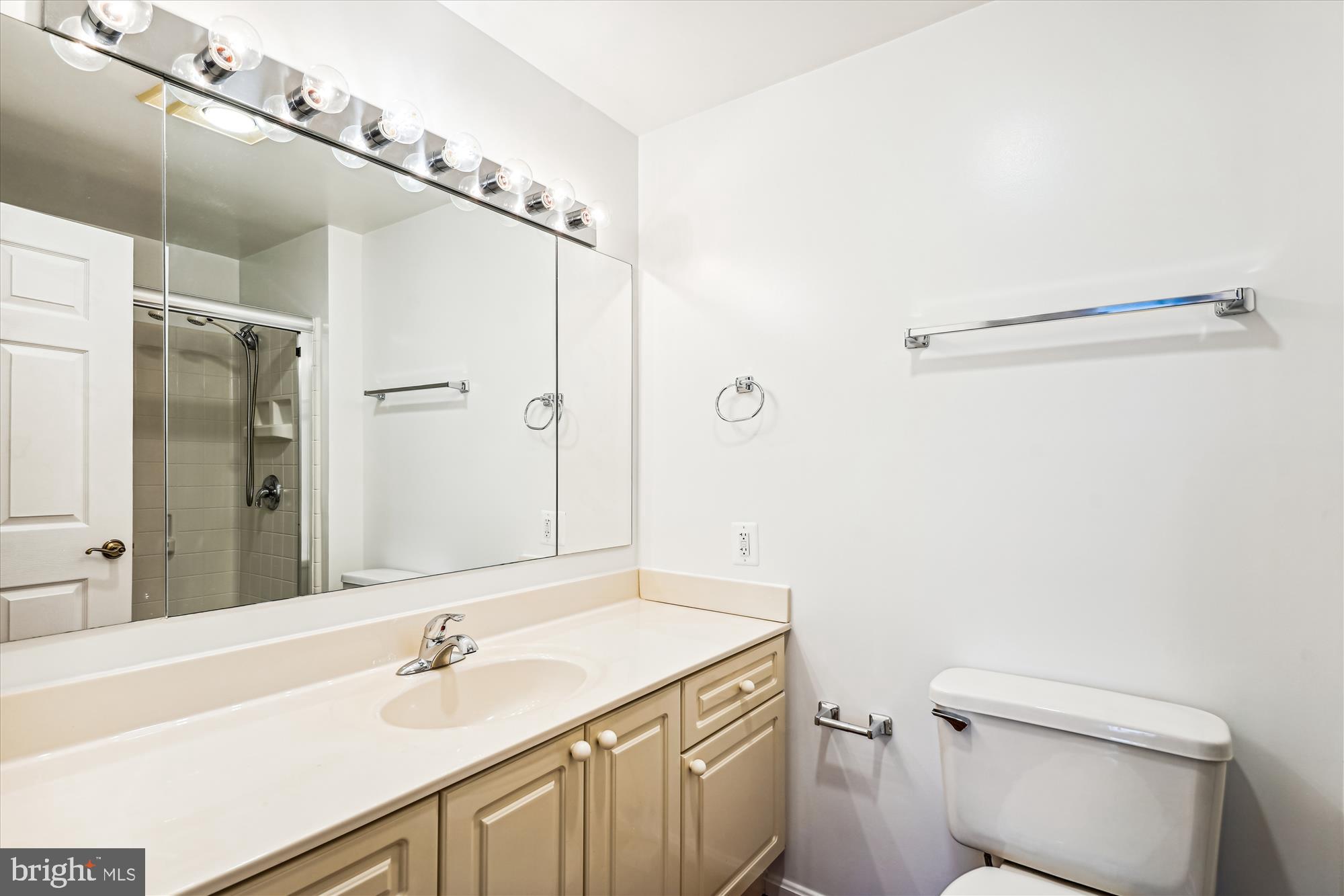 OVERLOOK AT LEISURE WORLD - Residential